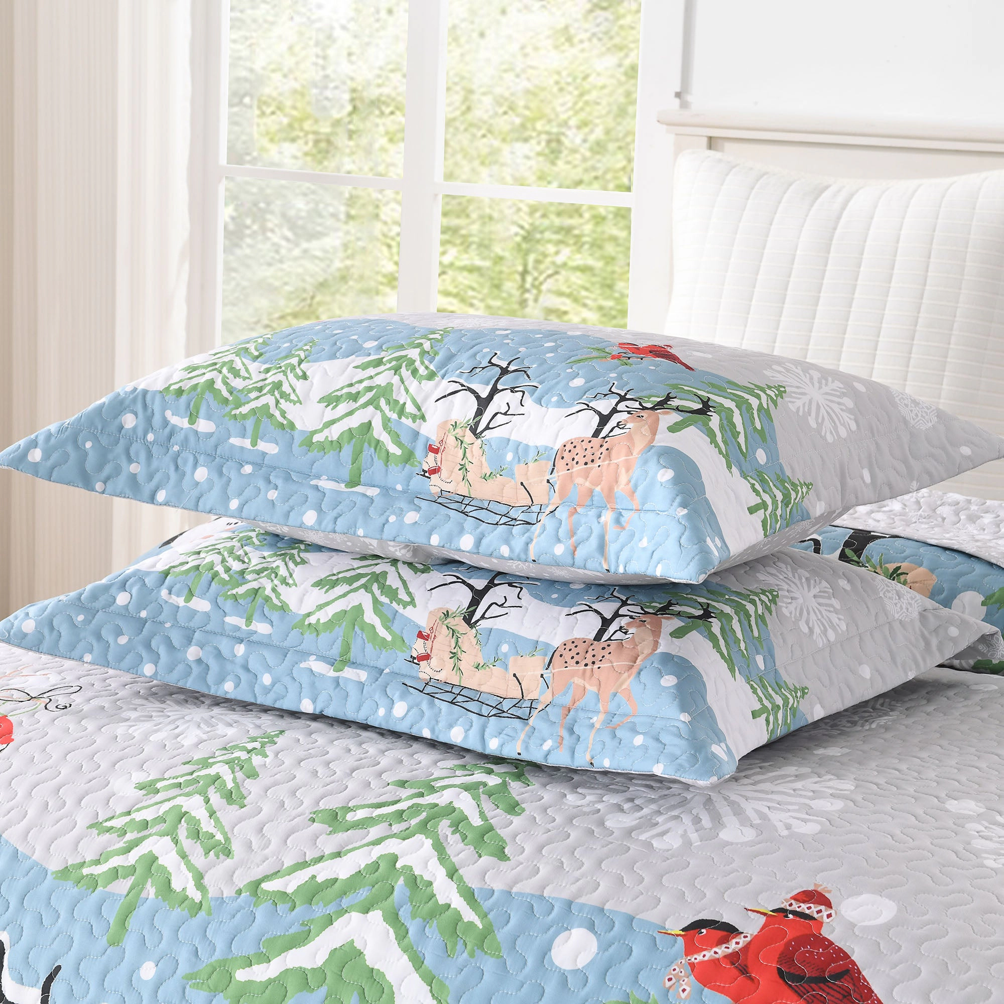 MarCielo 3 Pieces Reversible Winter Wonderland Christmas Quilt Bedspread Set