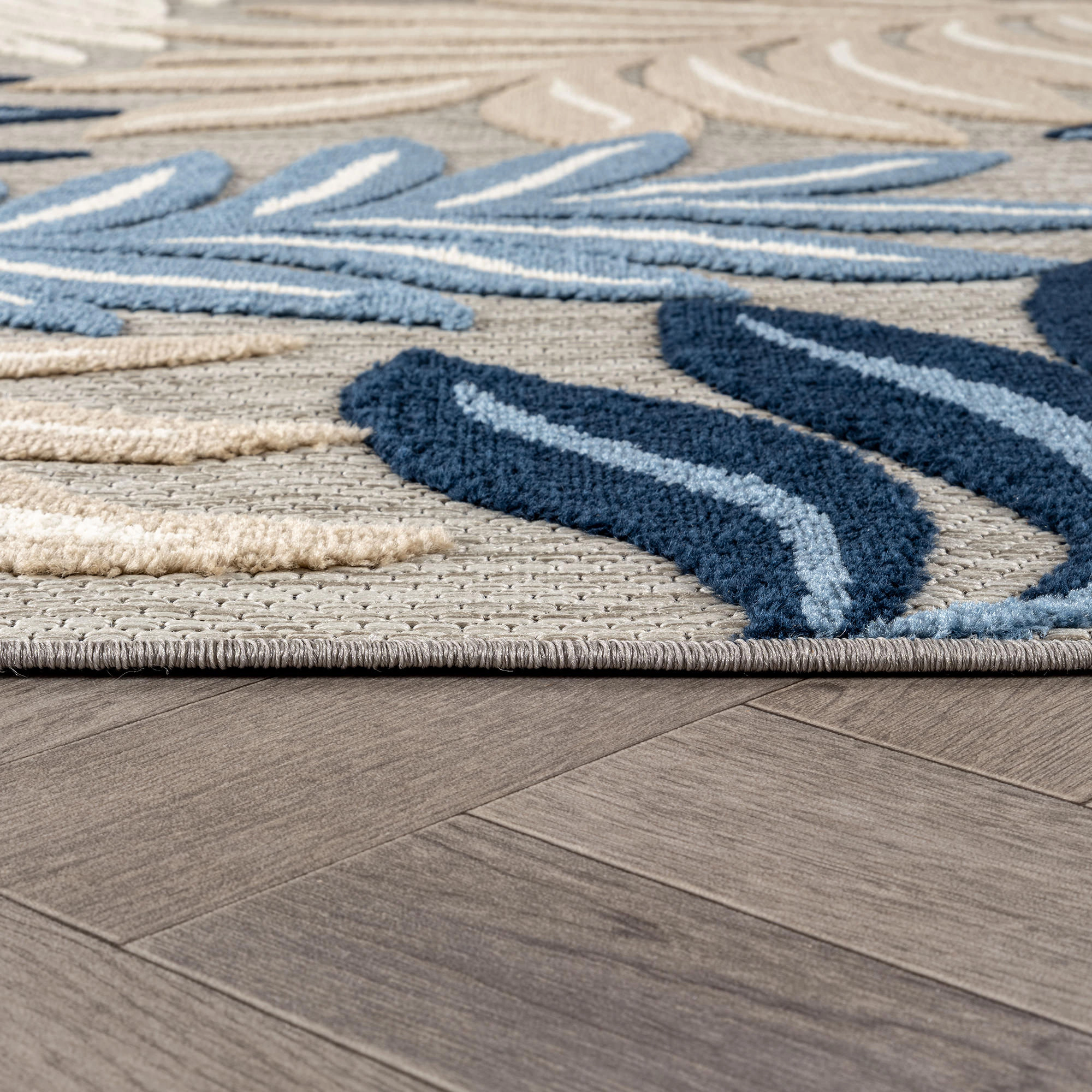World Rug Gallery Indoor/Outdoor High-Low Textured Area Rug, Botanical, Easy-Clean Patio