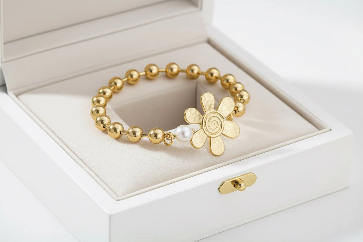 DressAtR Women's Flower Gold Plated Chain Bracelet