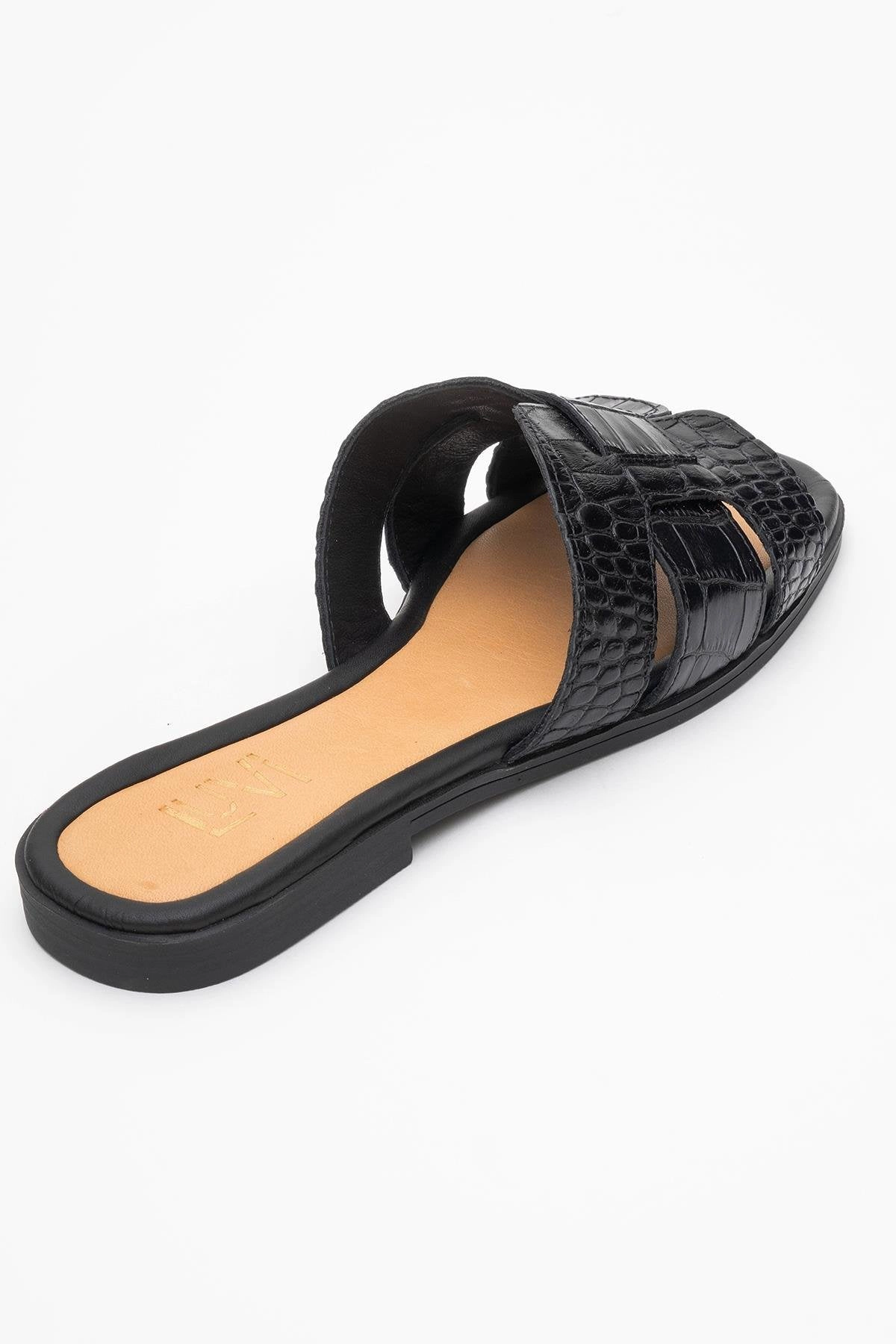 Forever & Always Womens Notre Leather Flat Sandalss