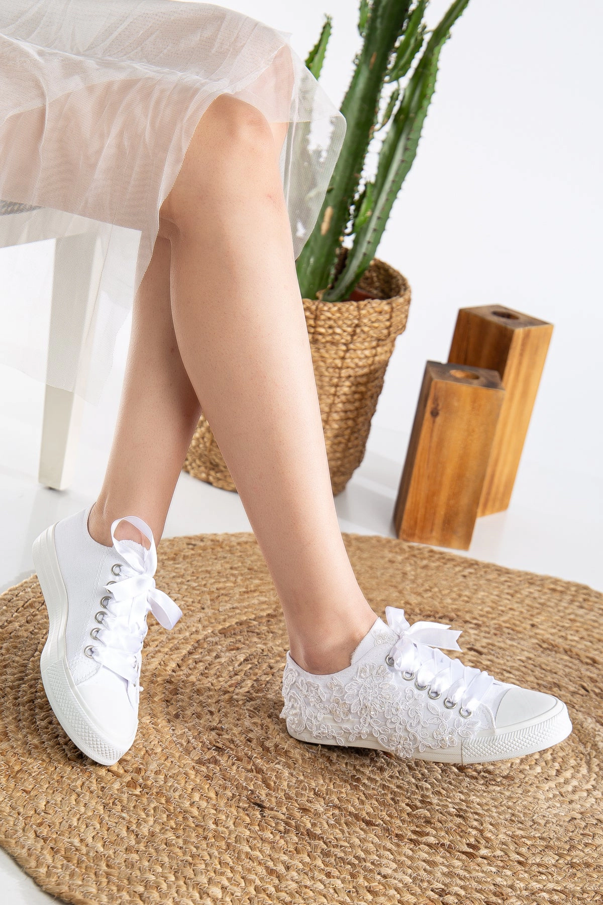 Forever & Always Womens Shelby Lace White Bridal Sneakers