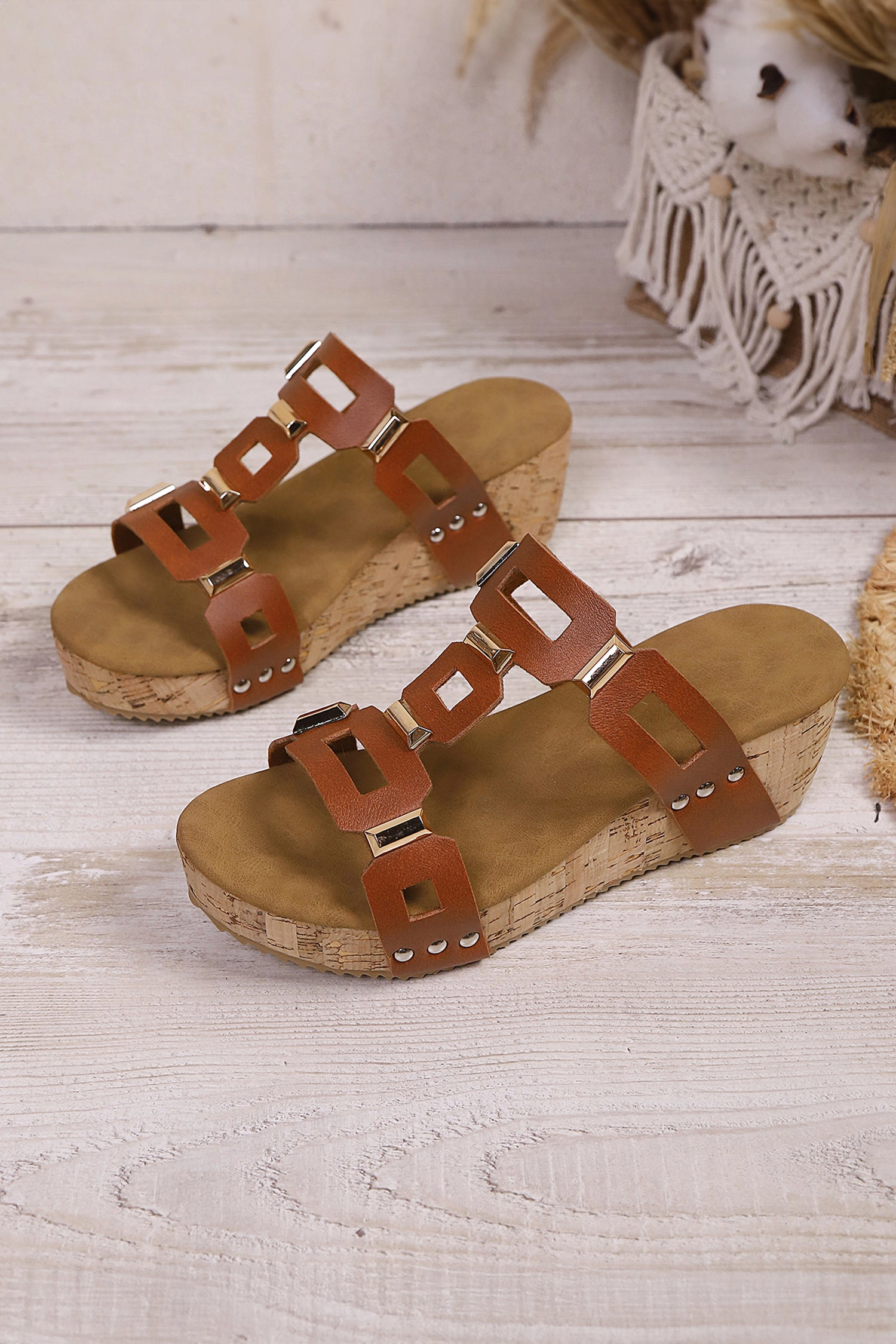 Threaded Pear Women's Sara Leather Wedge Platform Slippers