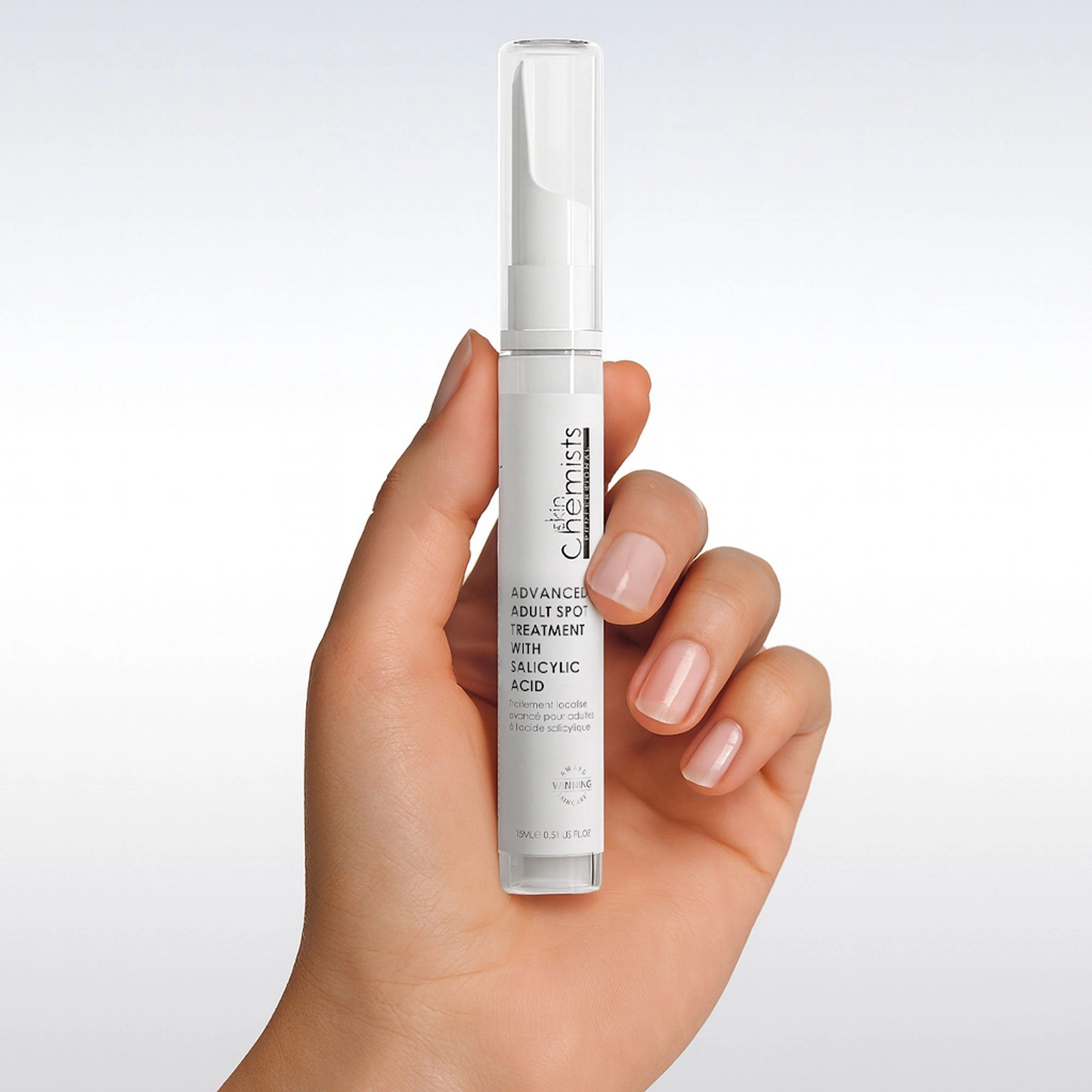 skinChemists Advanced Adult Spot Treatment with Salicylic Acid and Niacinamide, 15ml