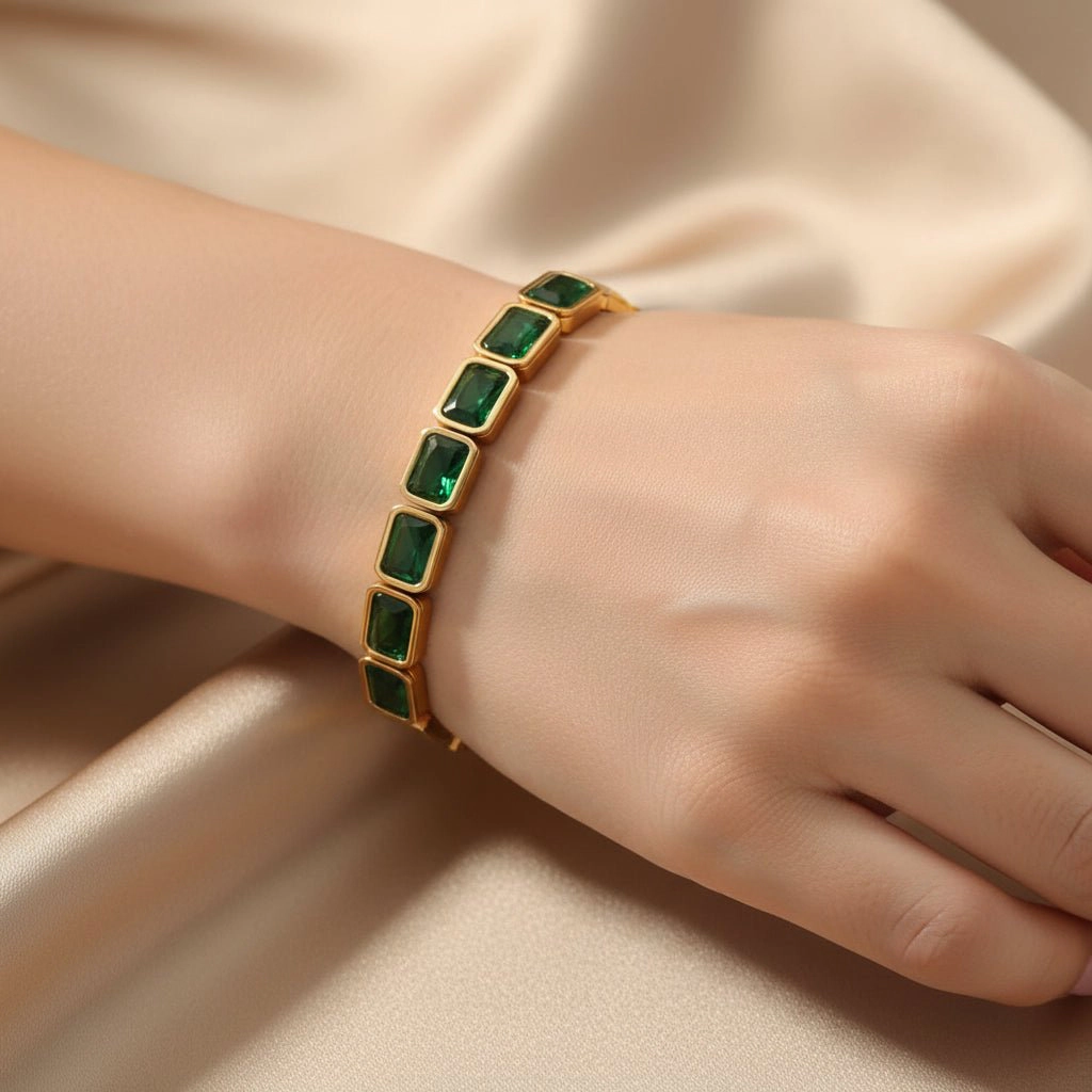 DressAtR Women's Green Stone 18K Gold Plated Bracelet