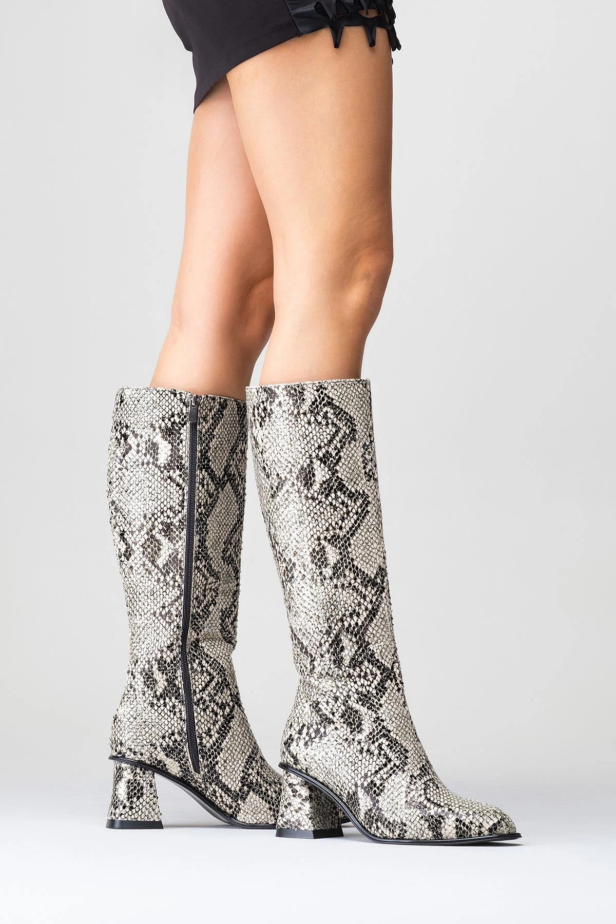 Prologue Shoes Womens Elly Pattern Block Heel Boot