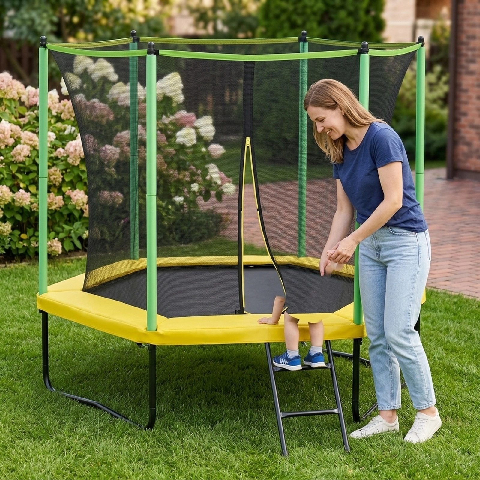 7-ft Kids Trampoline Outside-Mounted Enclosure Net 36 Springs 150-lb Limit Ages 3+ Yellow Recreational Jumper
