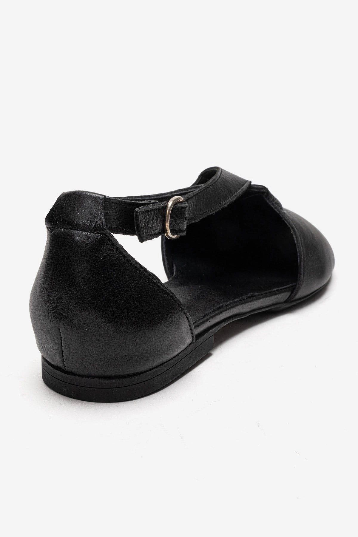 Forever & Always Womens Fable Leather Side Cut Ballet Flats