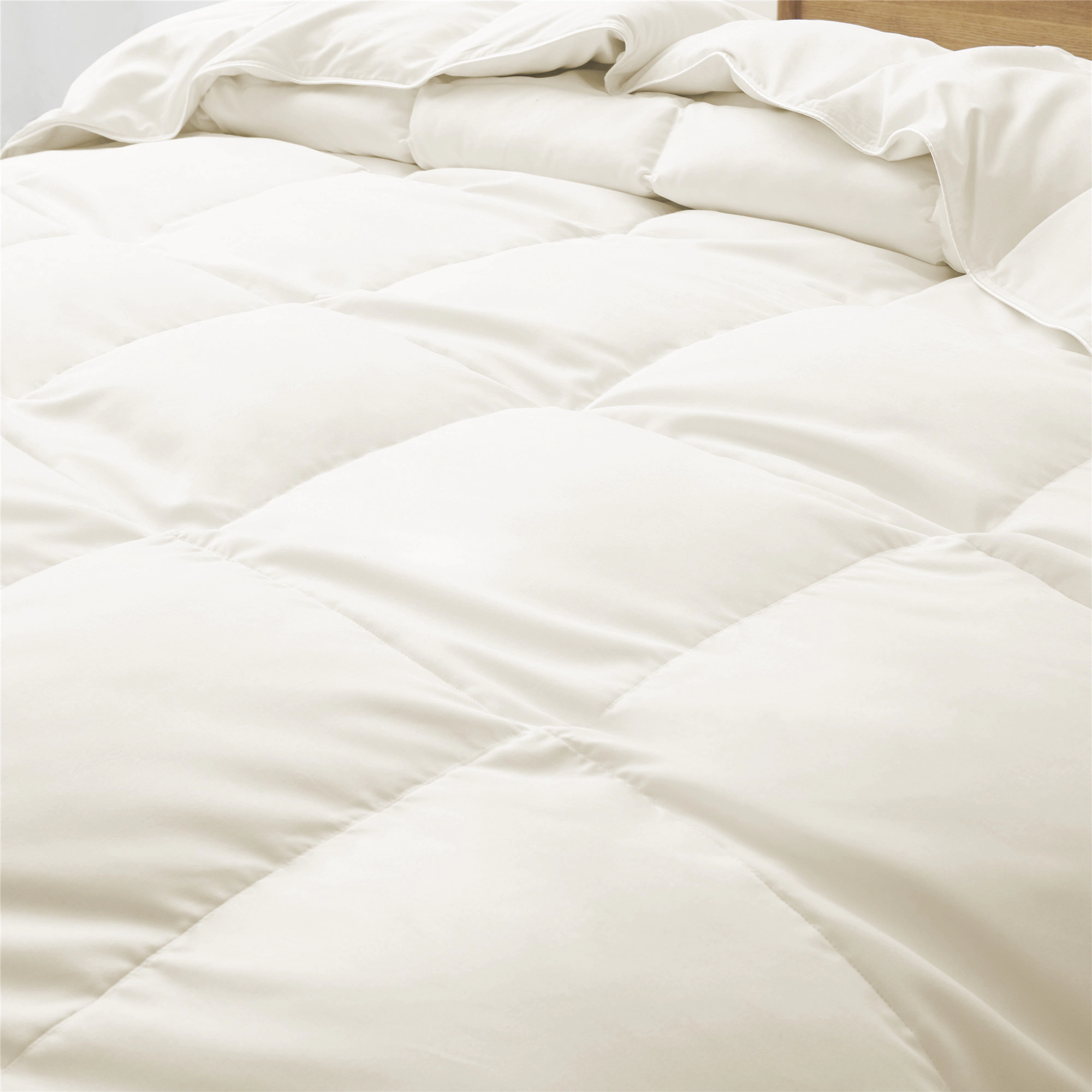 Unikome Luxury All-Season White Goose Down Feather Fiber Comforter - Medium Weight & Fluffy Duvet