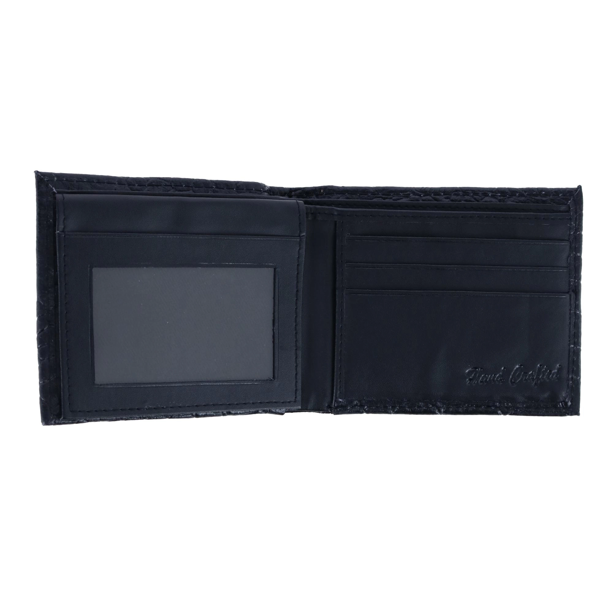 CTM Men's Alligator Print Bifold Wallet