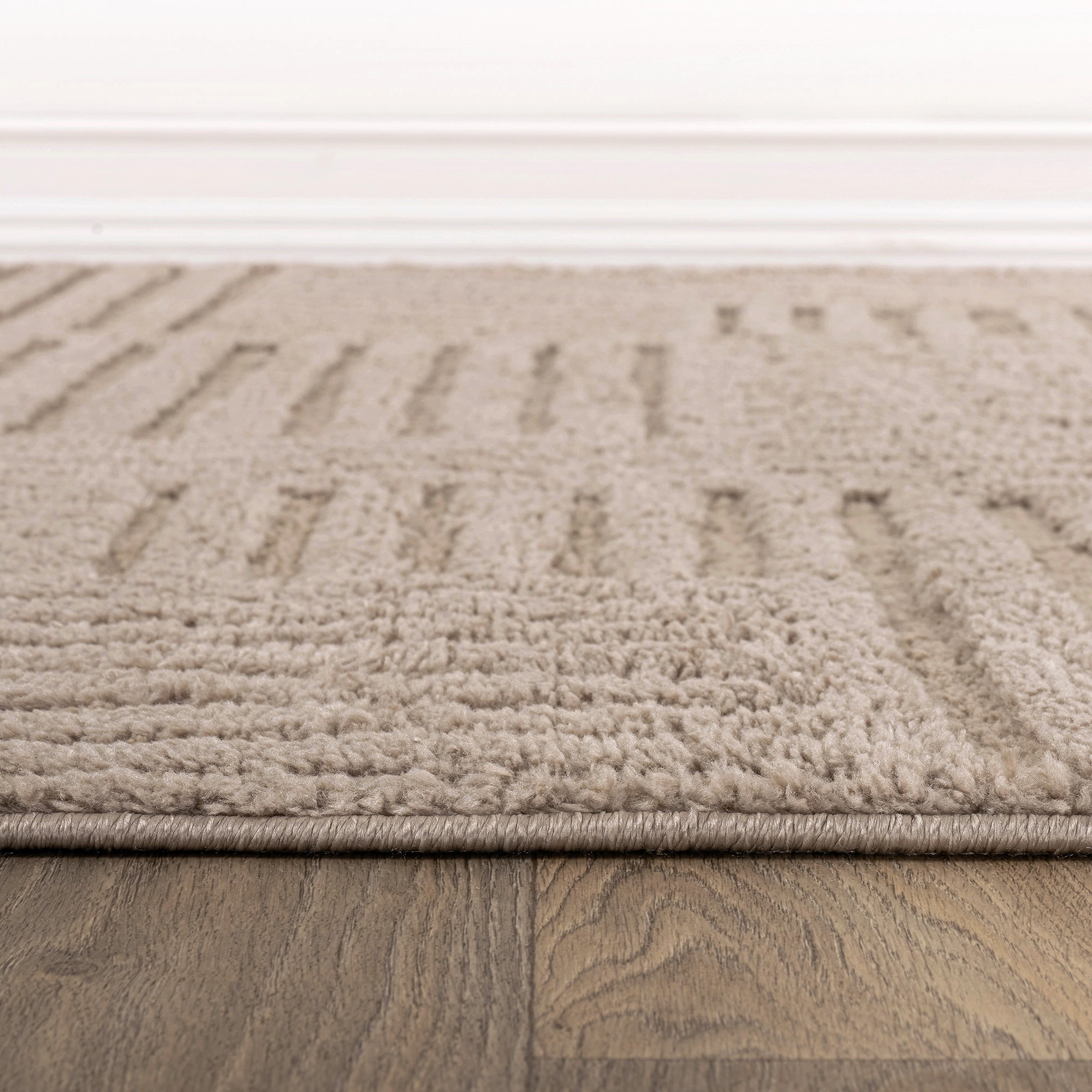 World Rug Gallery Basket Weave Soft Shag High-Low Indoor Area