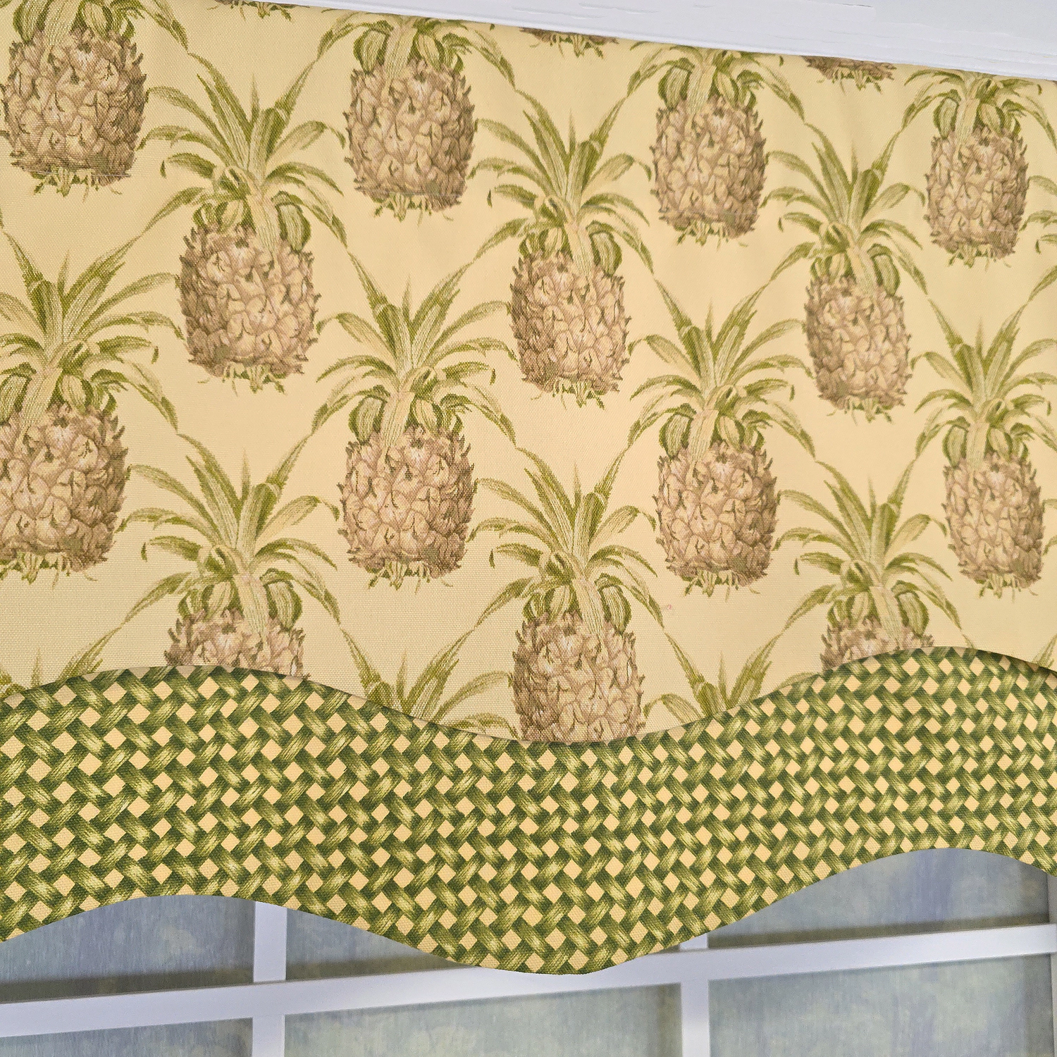 RLF Home 100% Cotton Kingston Glory  Fully lined Windows Rod Pocket Valance 50" x 16"  Yellow