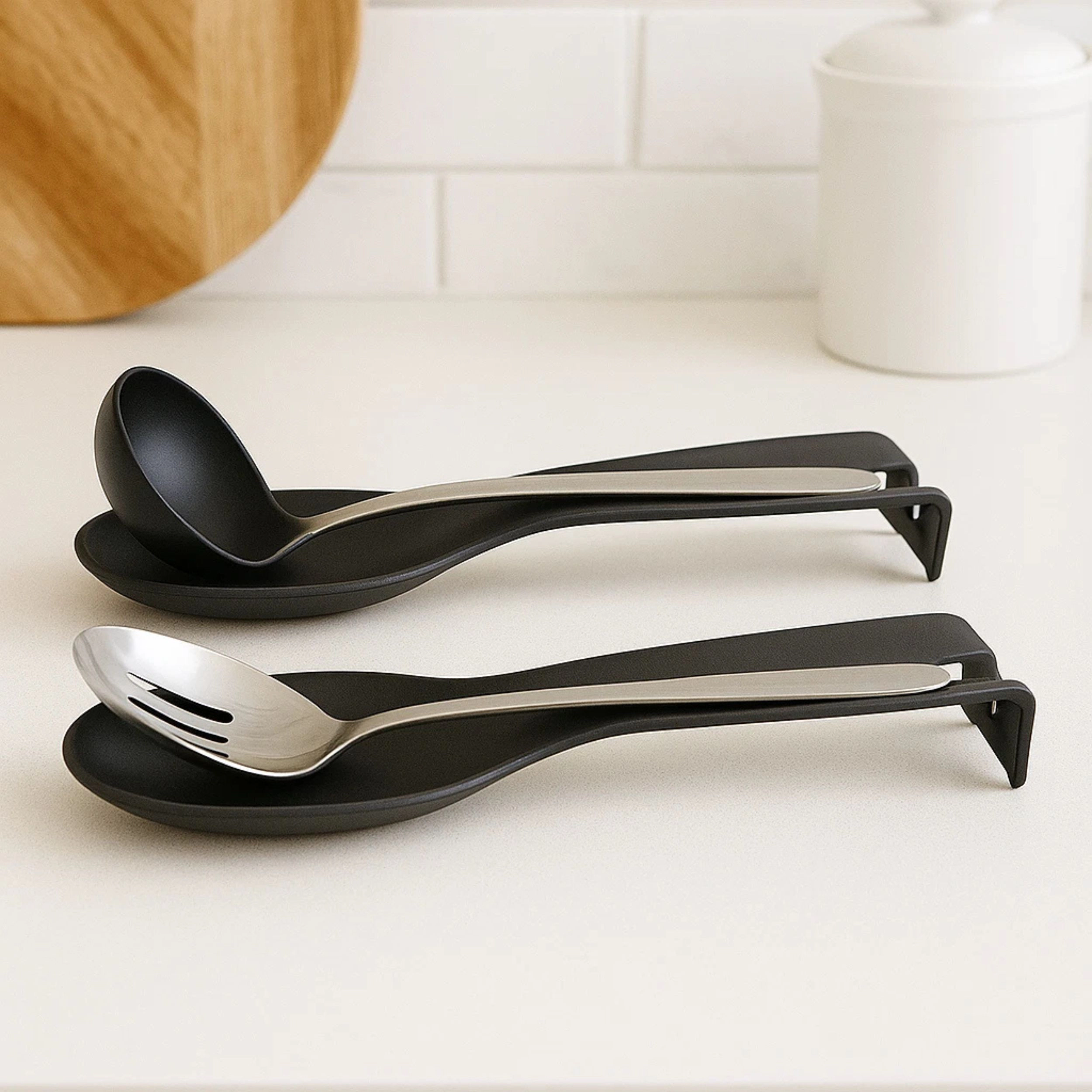 Home Collection Pack of 2 Nylon Spoon Rests Heat-Resistant Utensil Holders