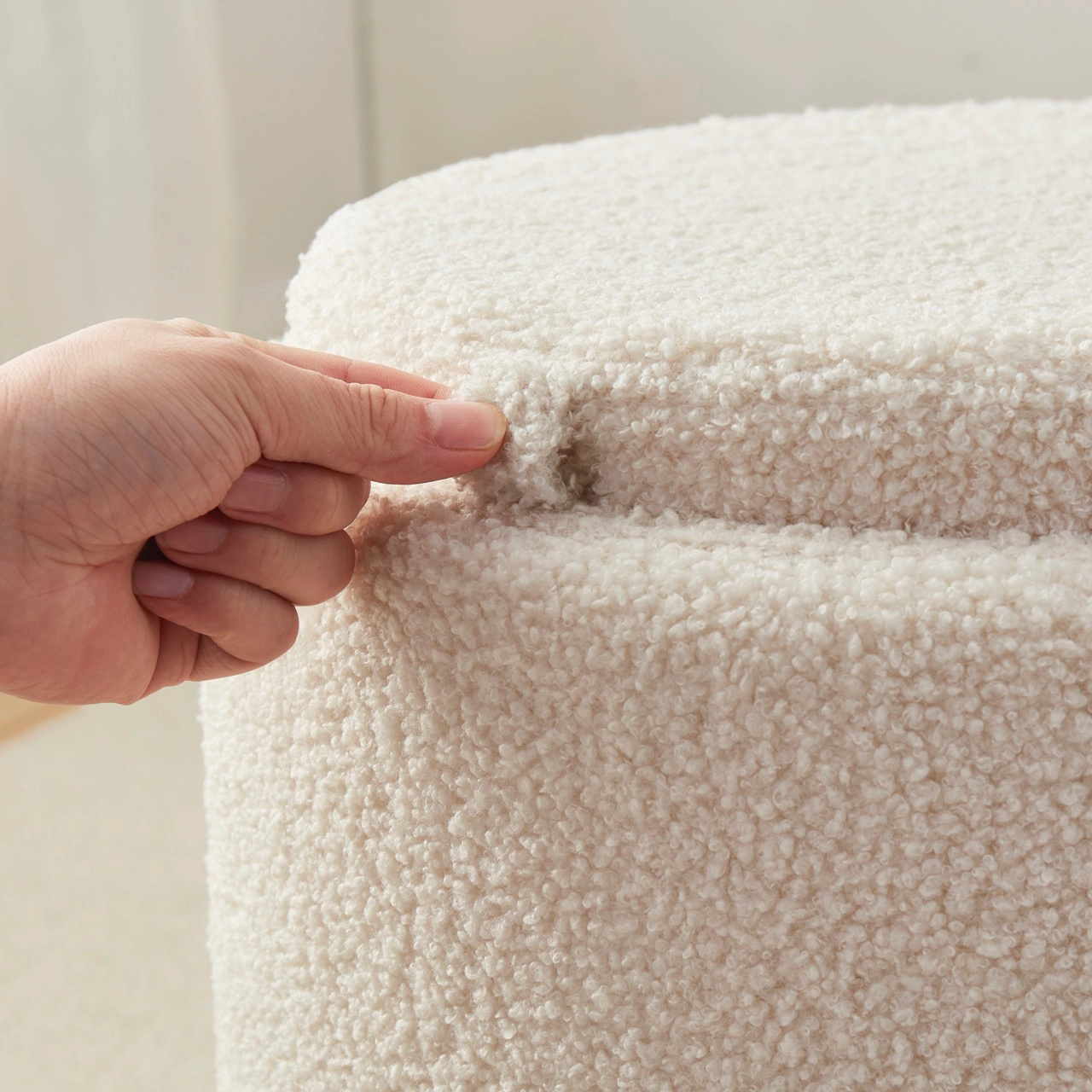 Ornavo Home Round Boucle White Storage Ottoman with Table Top Lid