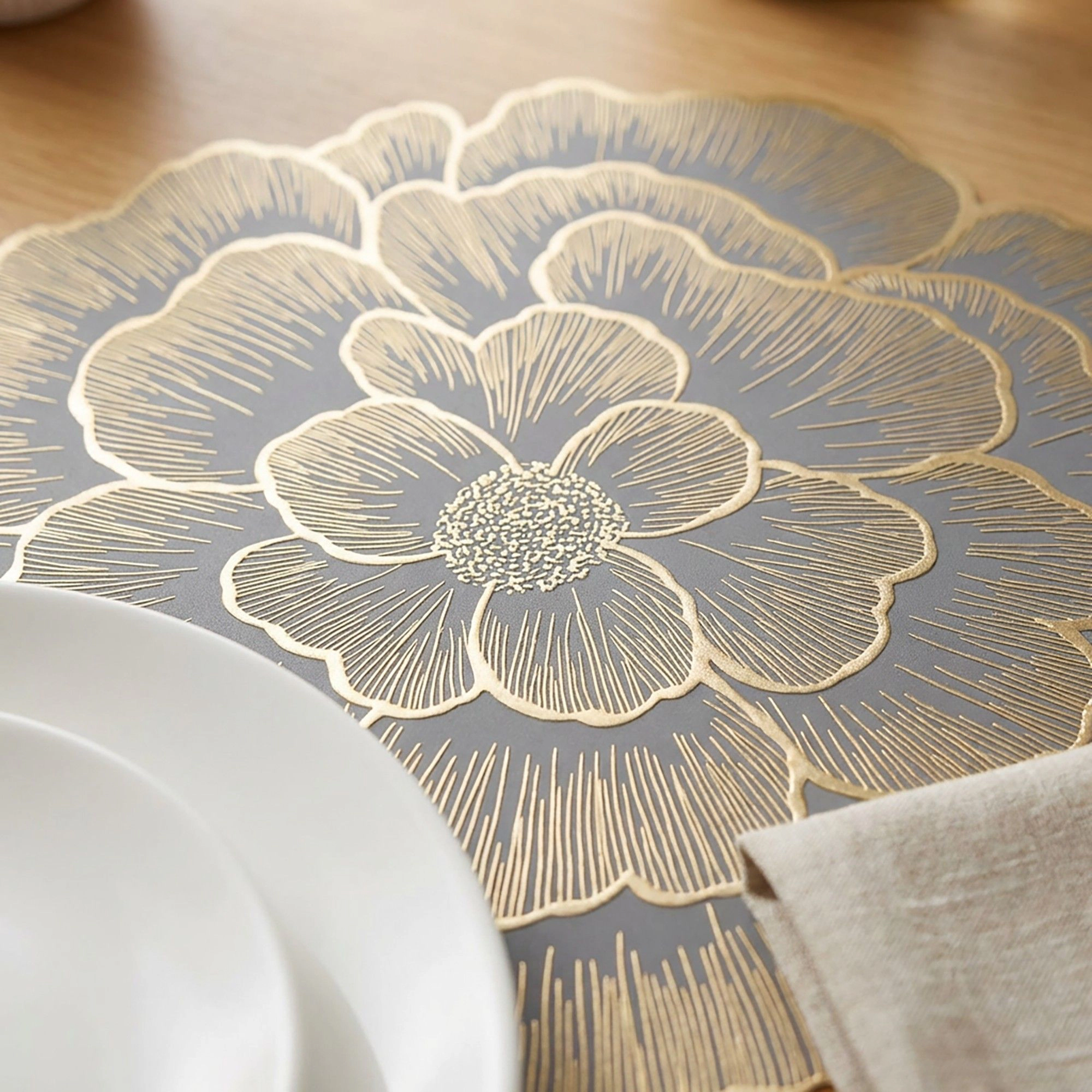 Alilang Unisex 4 Pack Floral Round PVC Placemats Gold Trim Washable Heat Resistant Table Mats