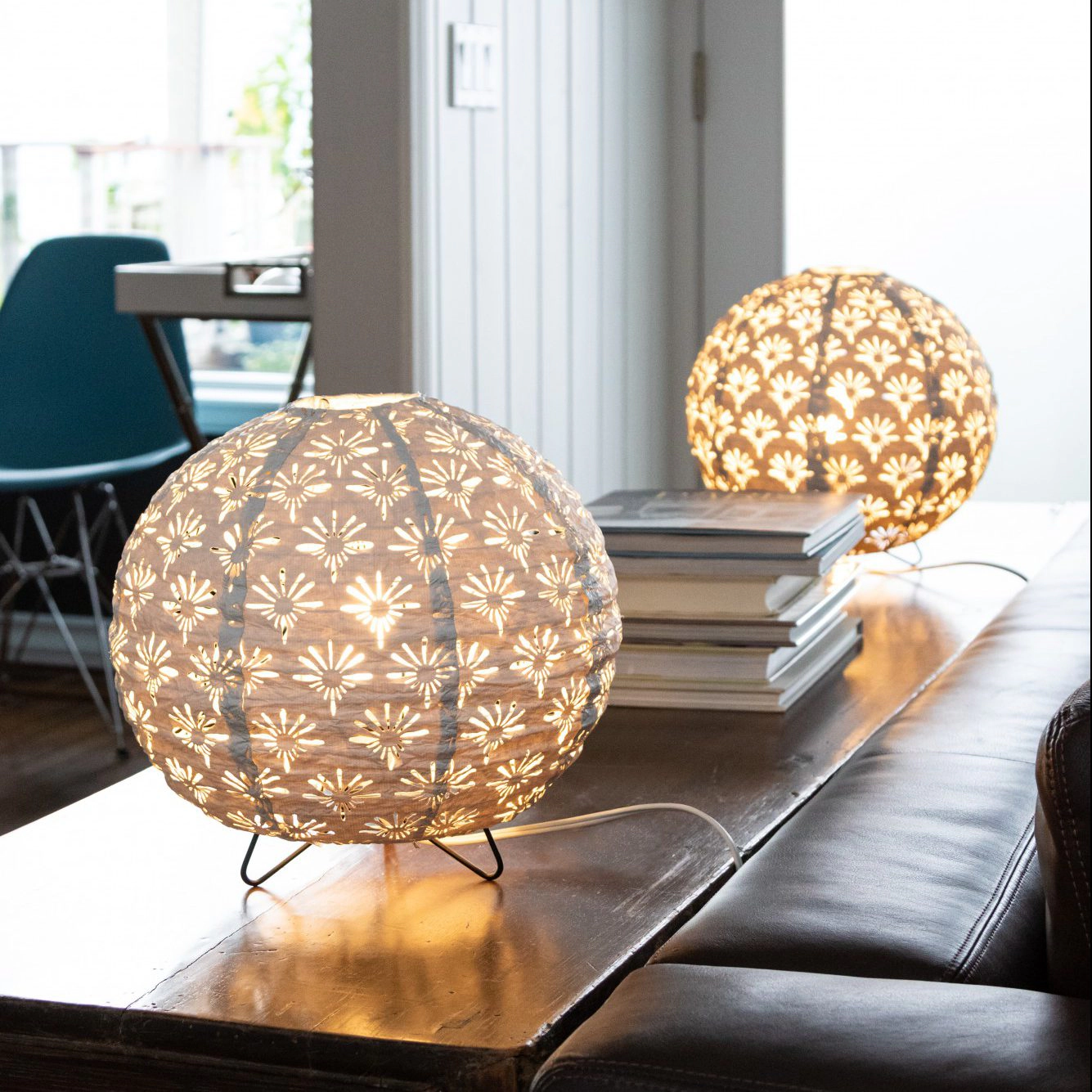 Allsop Home & Garden Soji Stella Solace Globe Deco Table Lamp