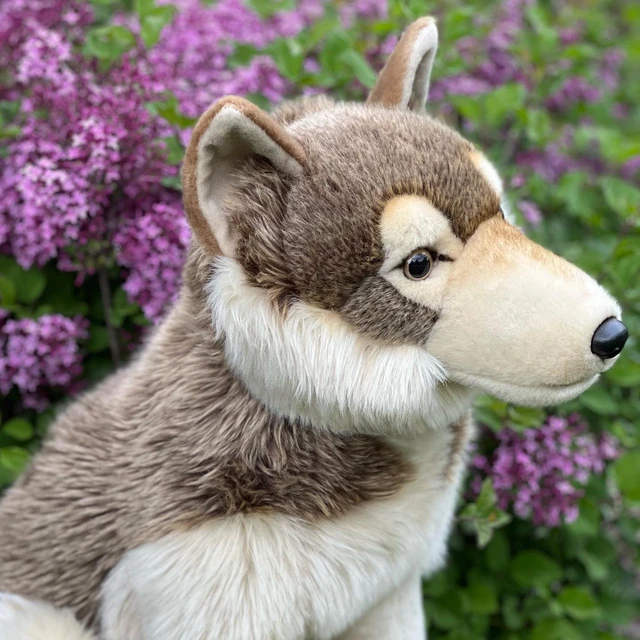 Auswella® Romulus 18" Sitting Wolf