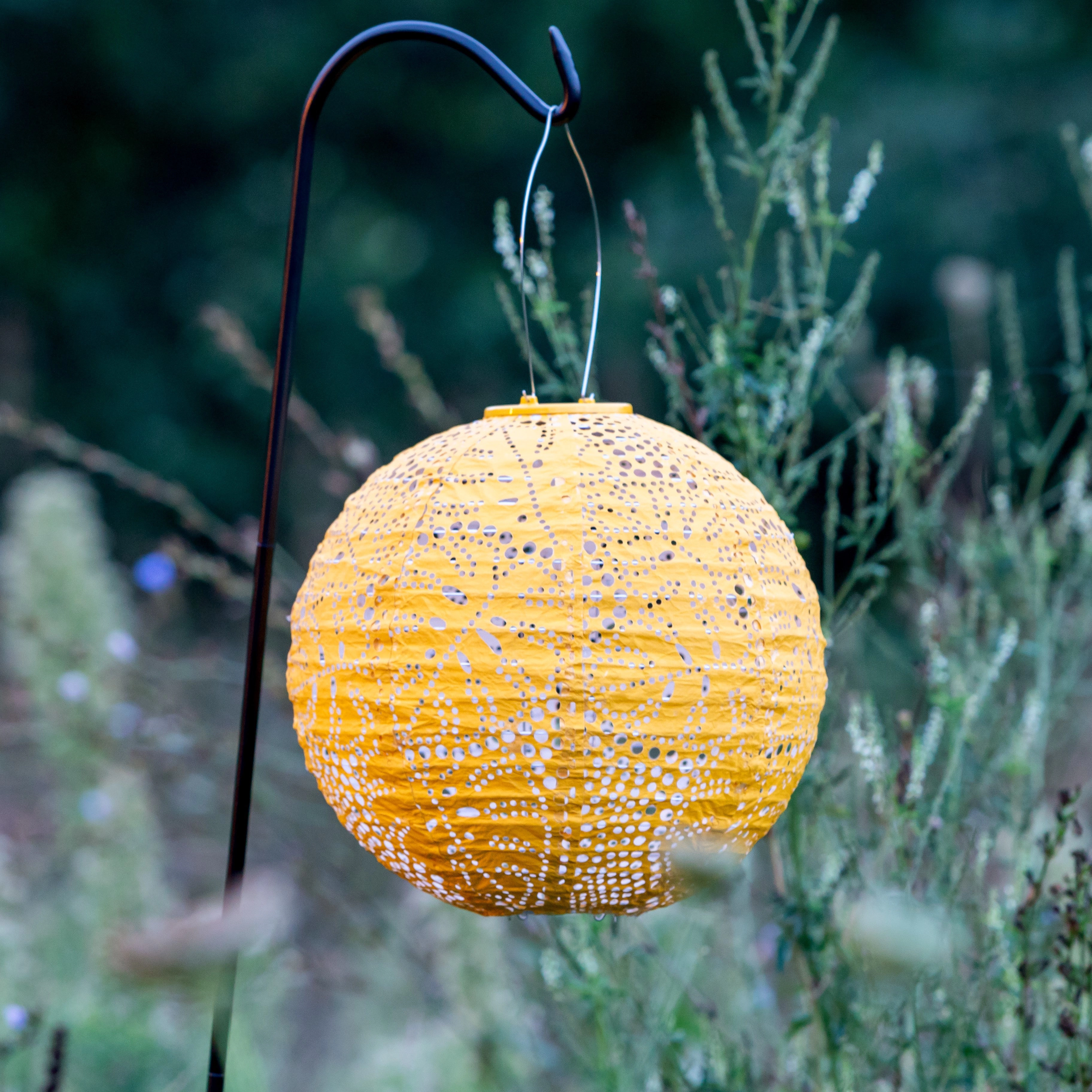 Allsop Home & Garden Soji Stella Monstera 12 Solar Lantern