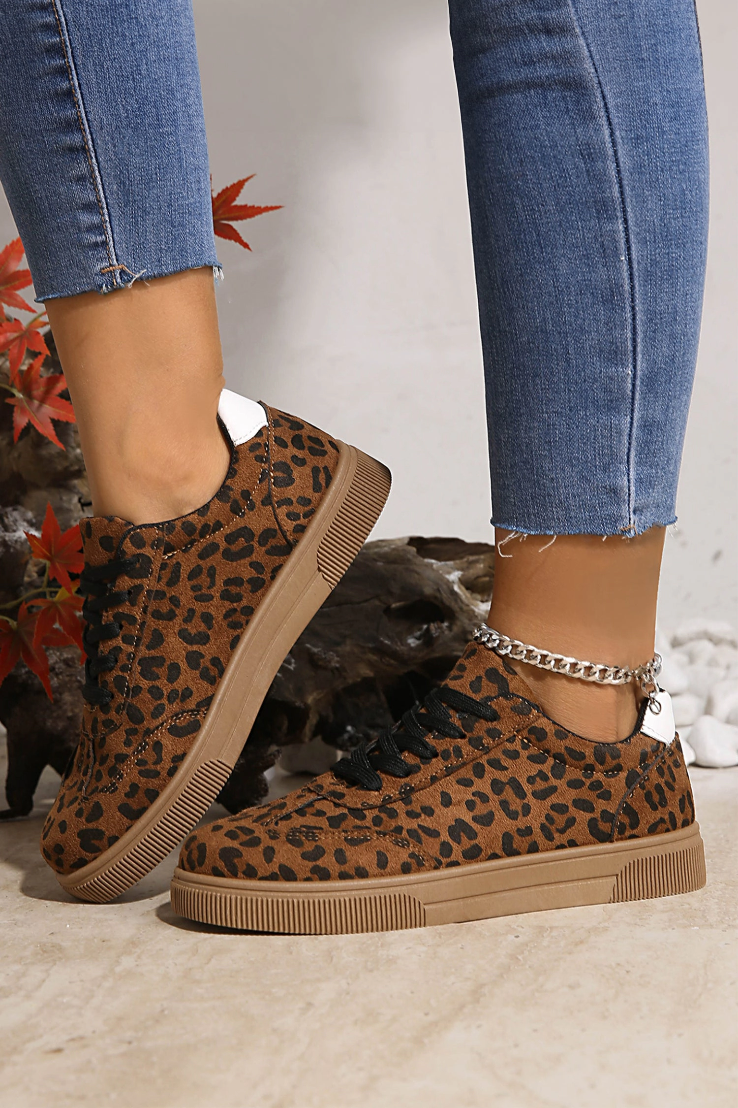 Threaded Pear Women's Emiliana Tab Patchwork Laceup Shoes