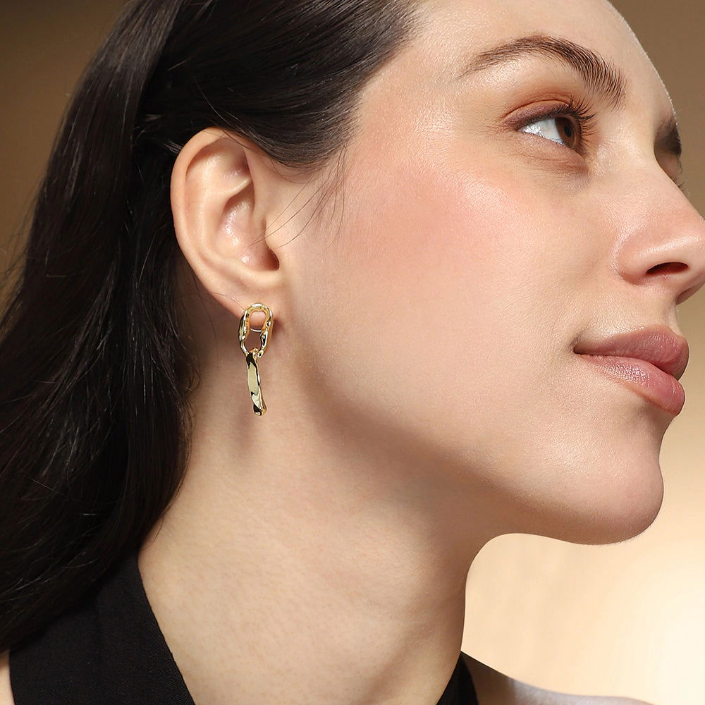 SOHI Women's The Hollow-Shell Drop Earrings - California Gold