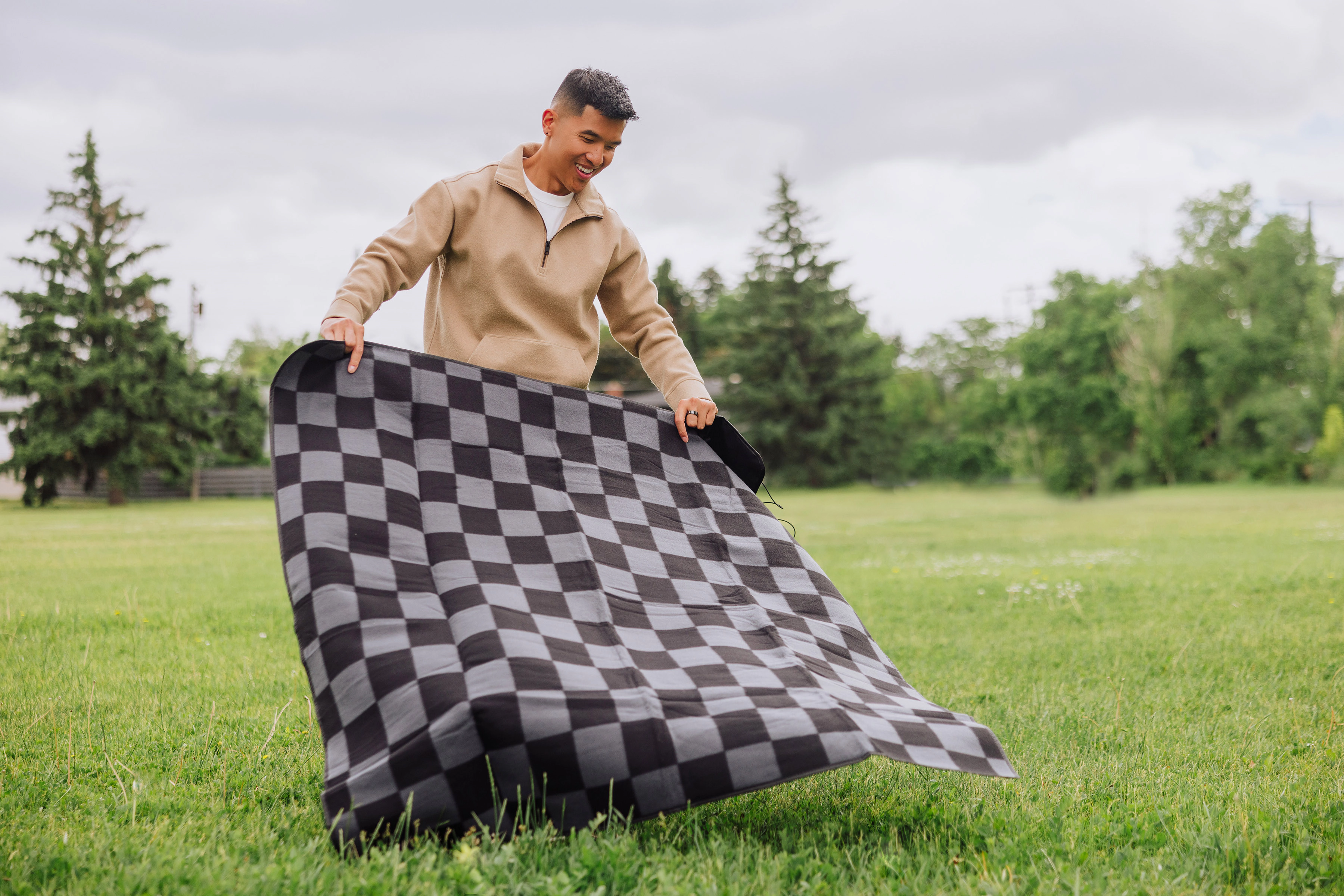 ONIVA Blanket Tote Outdoor Picnic