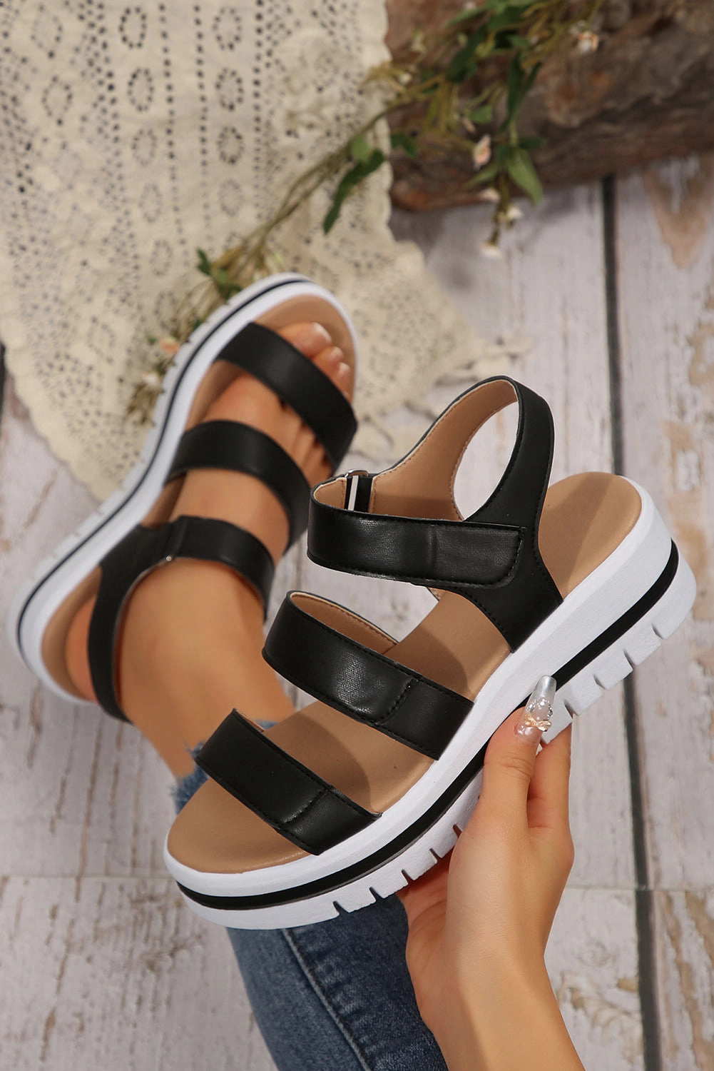 Threaded Pear Women's Marley Pu Leather Platform Sandals