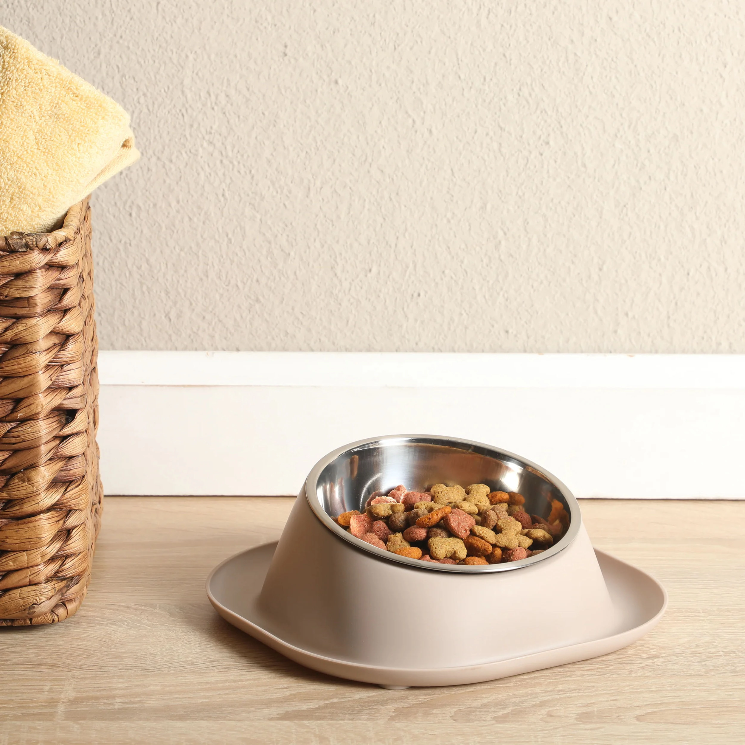 Gibson Home Tummy Tales 8.5" Stainless Steel Pet Bowl