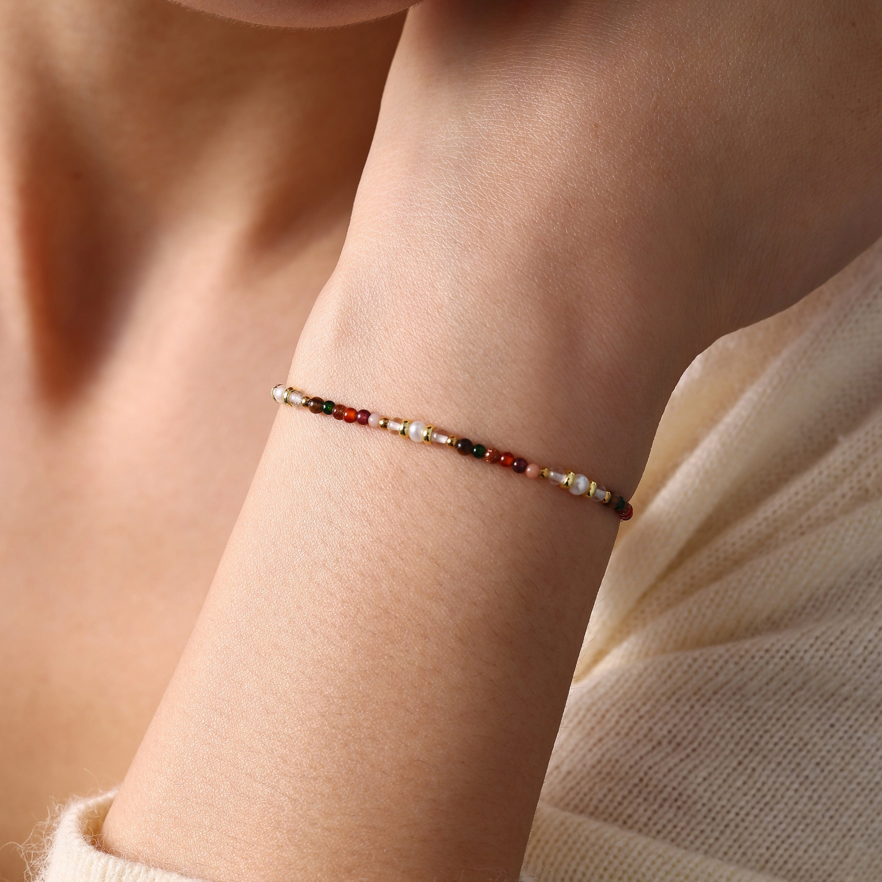 Mint & Lily Women's Rainbow Tourmaline Minimalist Bracelet