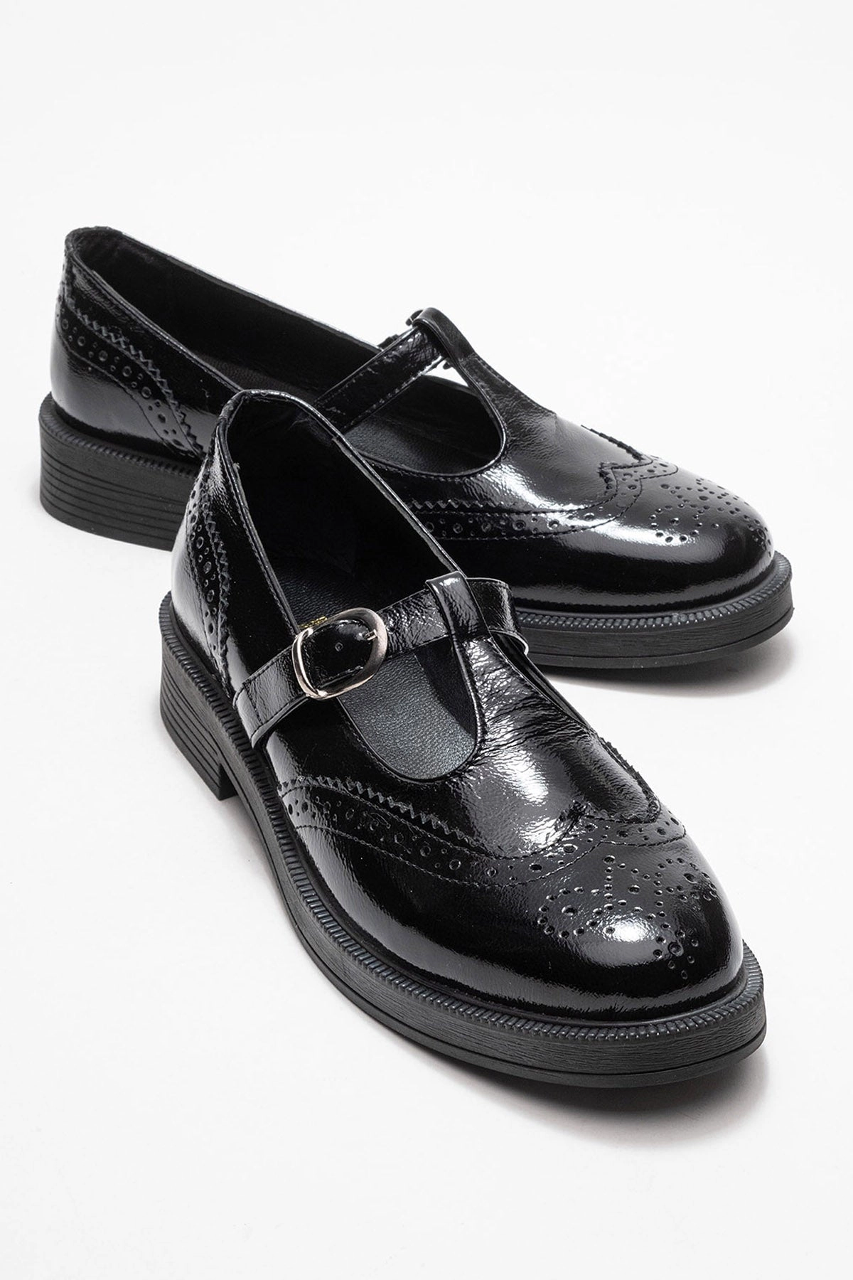 Forever & Always Womens Dorian Leather Loafers