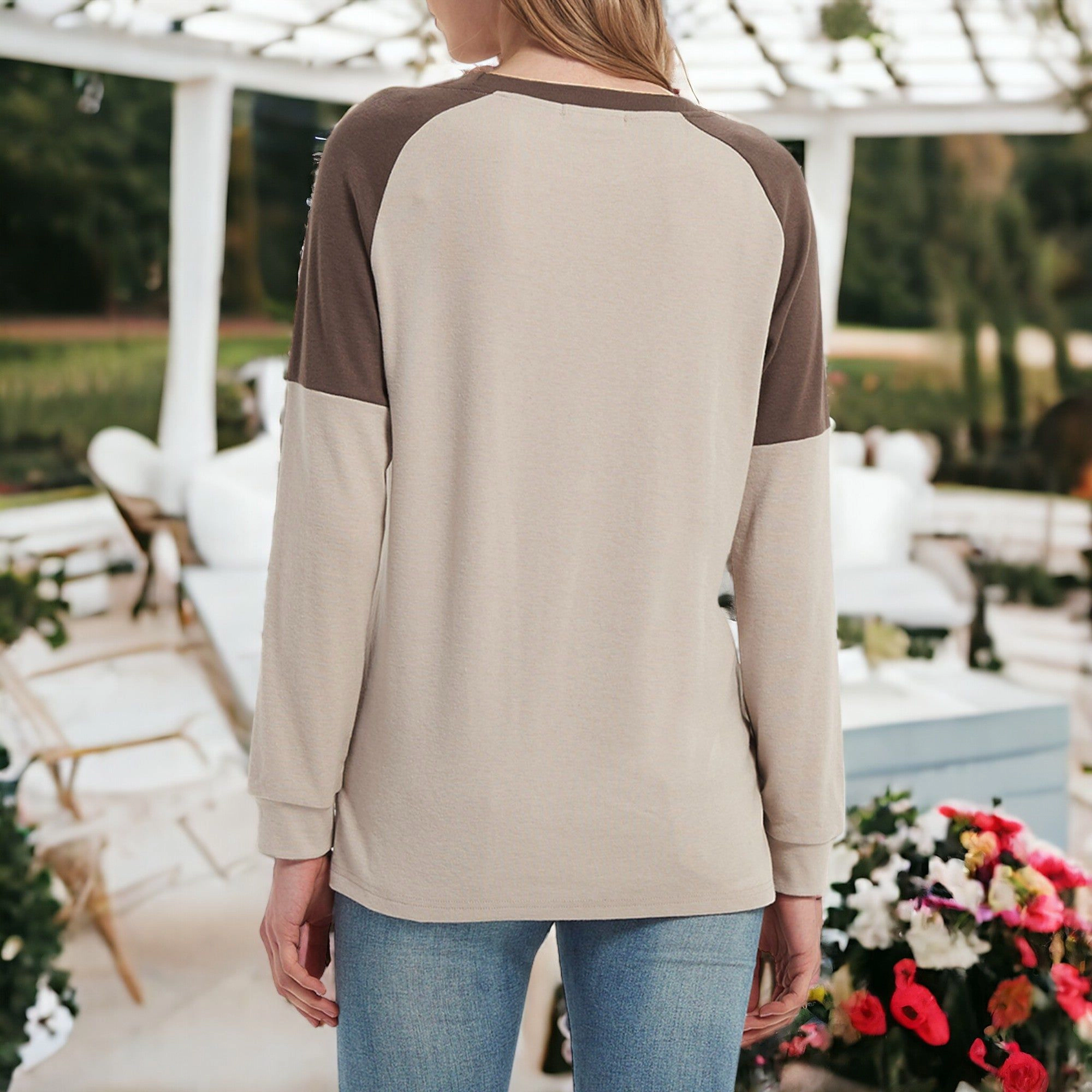 Anna-Kaci Women's Colorblock Crewneck Sweatshirt with Side Slits