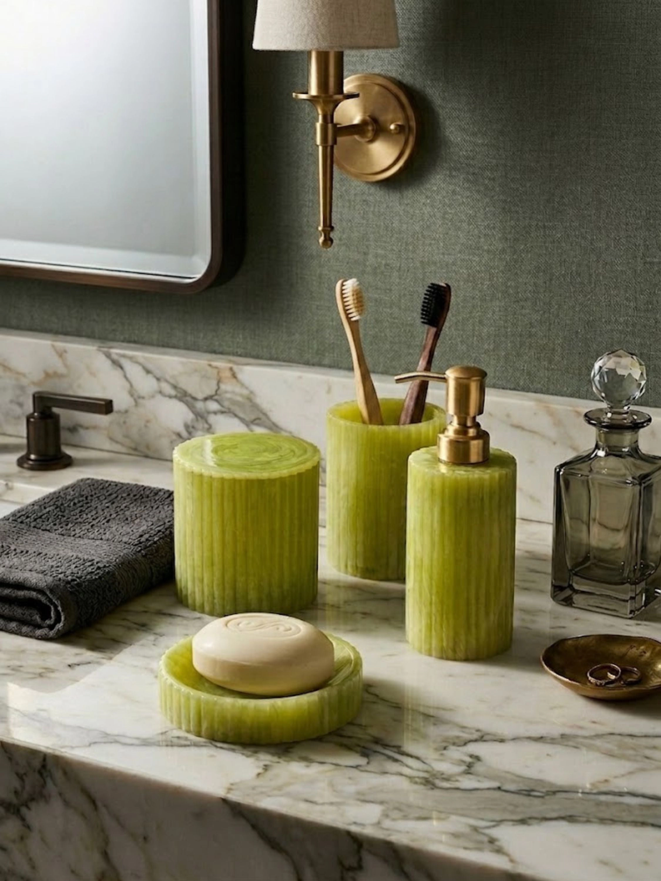 GAURI KOHLI Porto Green Bath Accessories