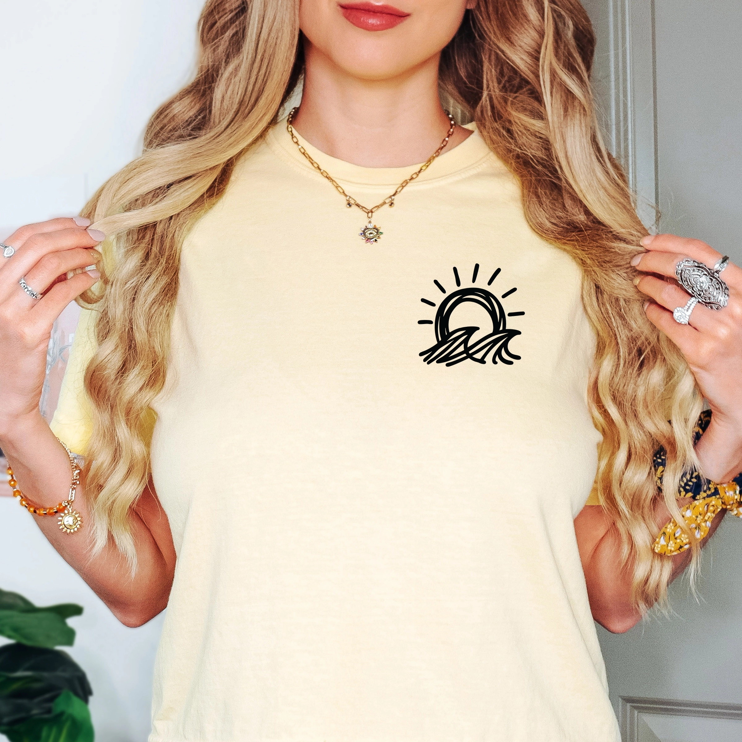 Simply Sage Market - Sun and Waves Sketch Women's Boxy Crop Top Graphic T-Shirt