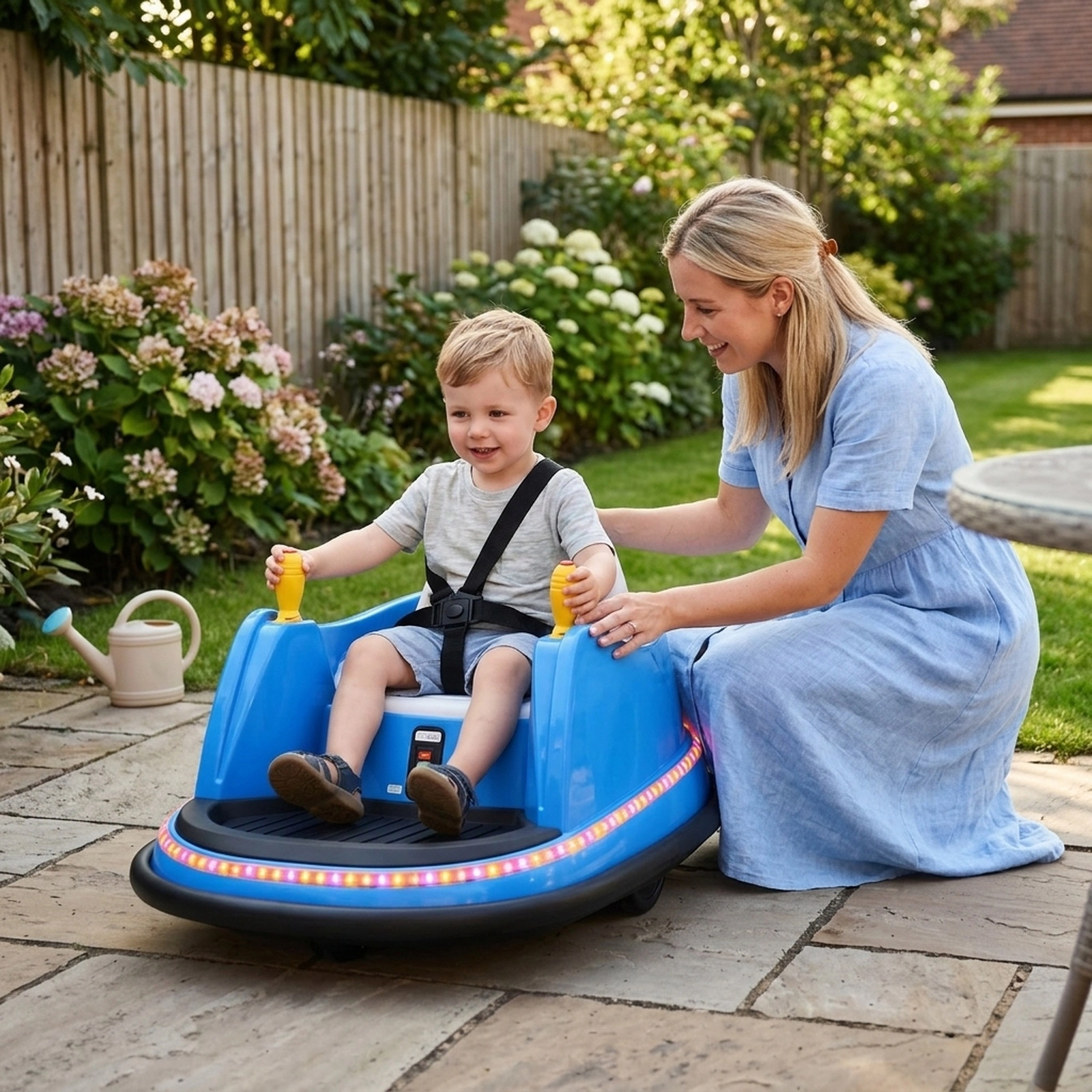 12V Kids Bumper Car 360-Degree Spin Flashing Lights Adjustable Safety Belt and Remote for Ages 2-5 Toddler Ride On