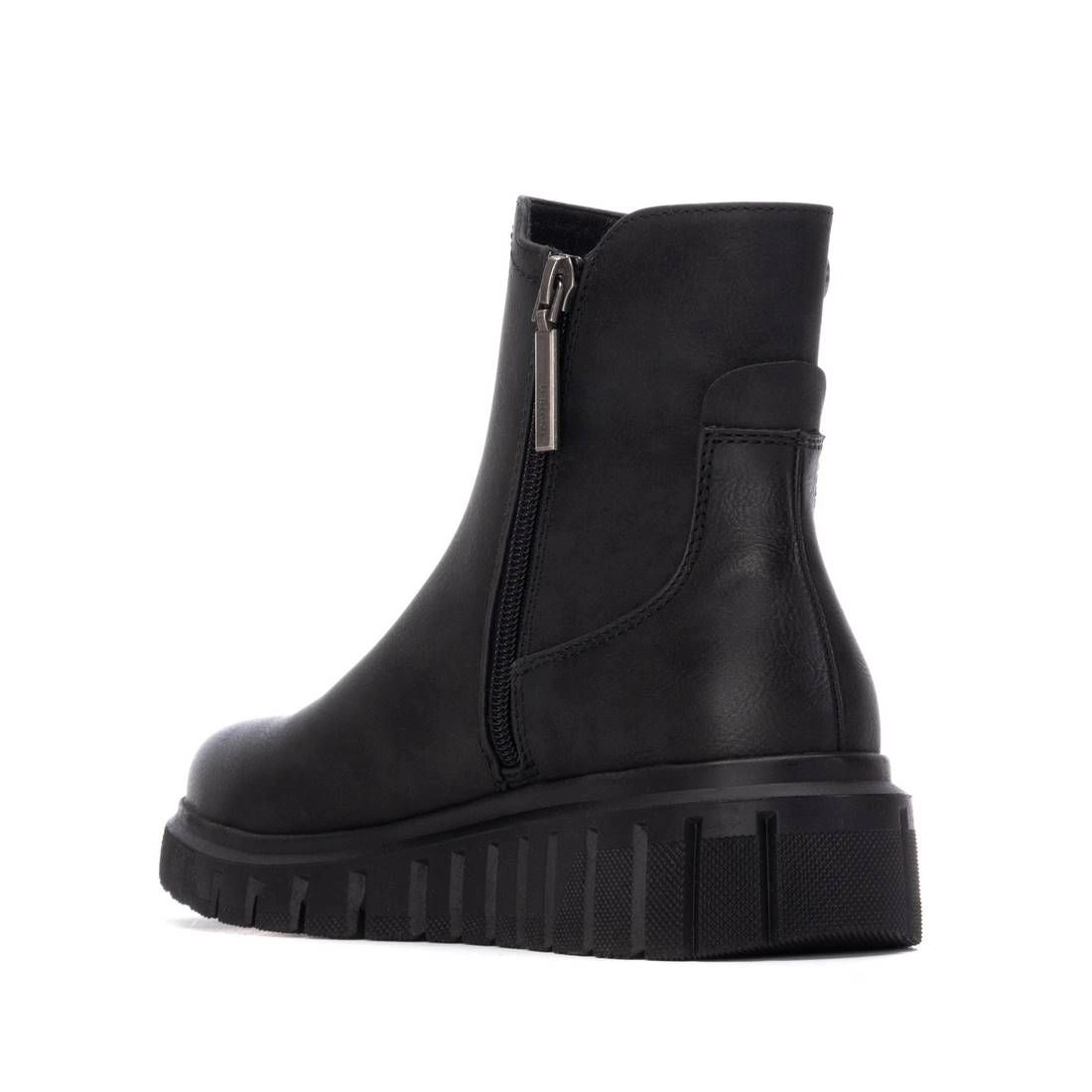 Refresh Women's Booties