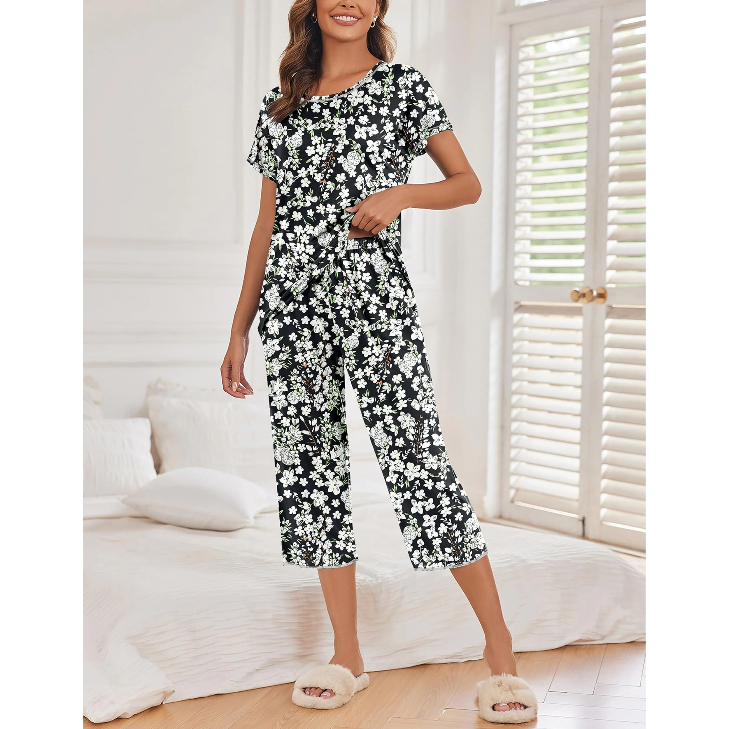 Ekouaer Womens Capri Pajama Sets Short Sleeve Sleepwear Top and Pants Loungewear with Pocket