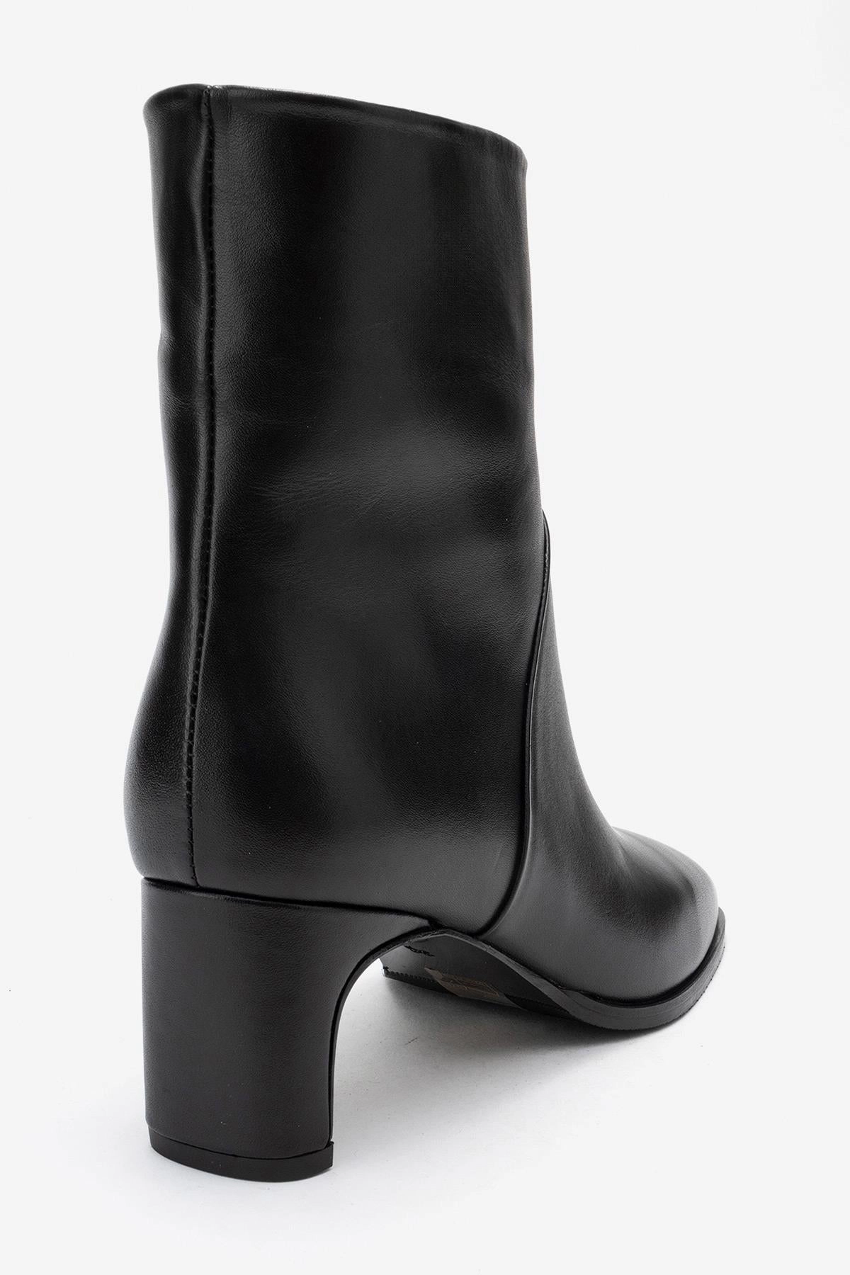 Forever & Always Womens Nordy Leather Boots