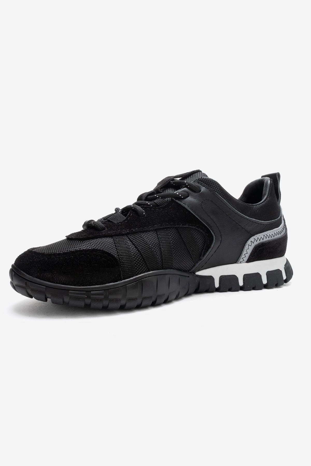 Forever & Always Womens Fiera Leather Mesh Sneaker