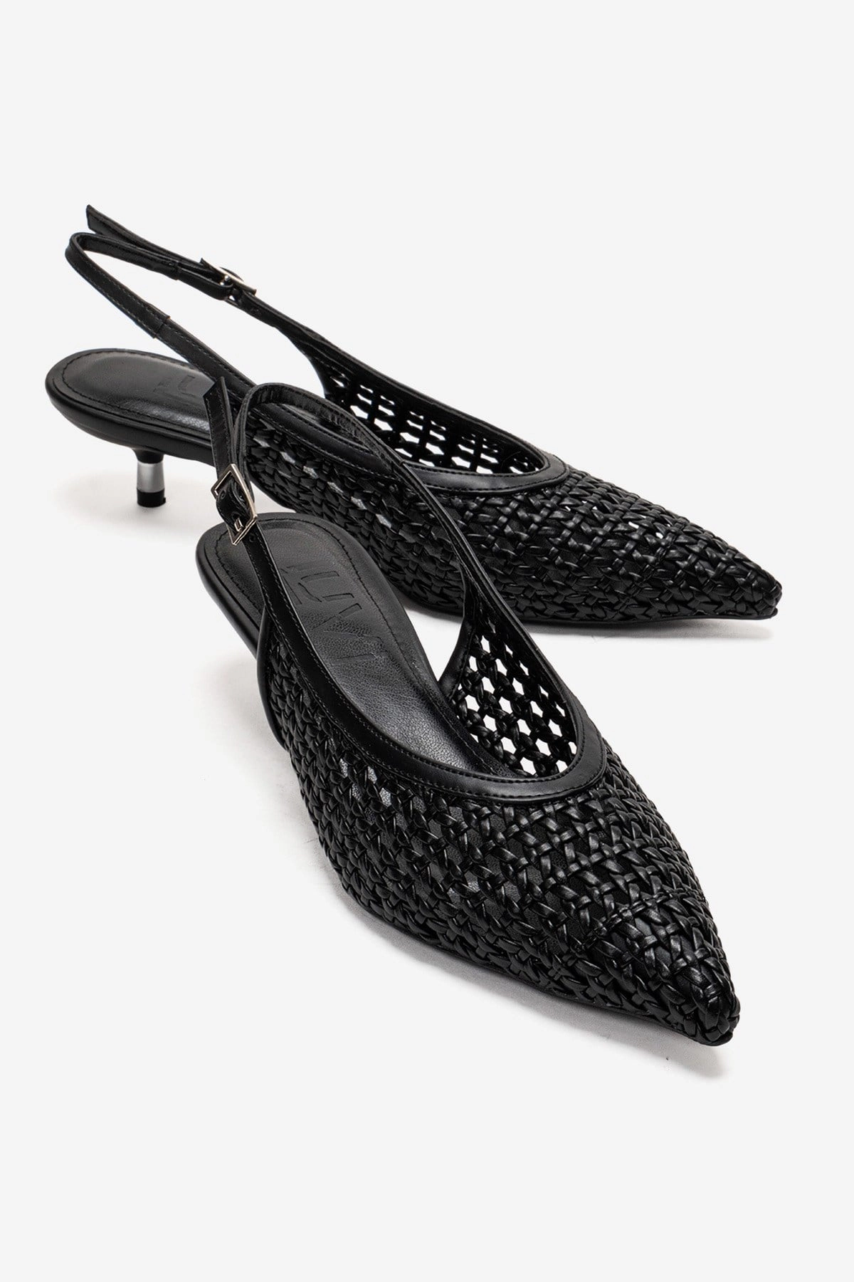 Prologue Shoes Womens Orelis Kitten Heel Pump