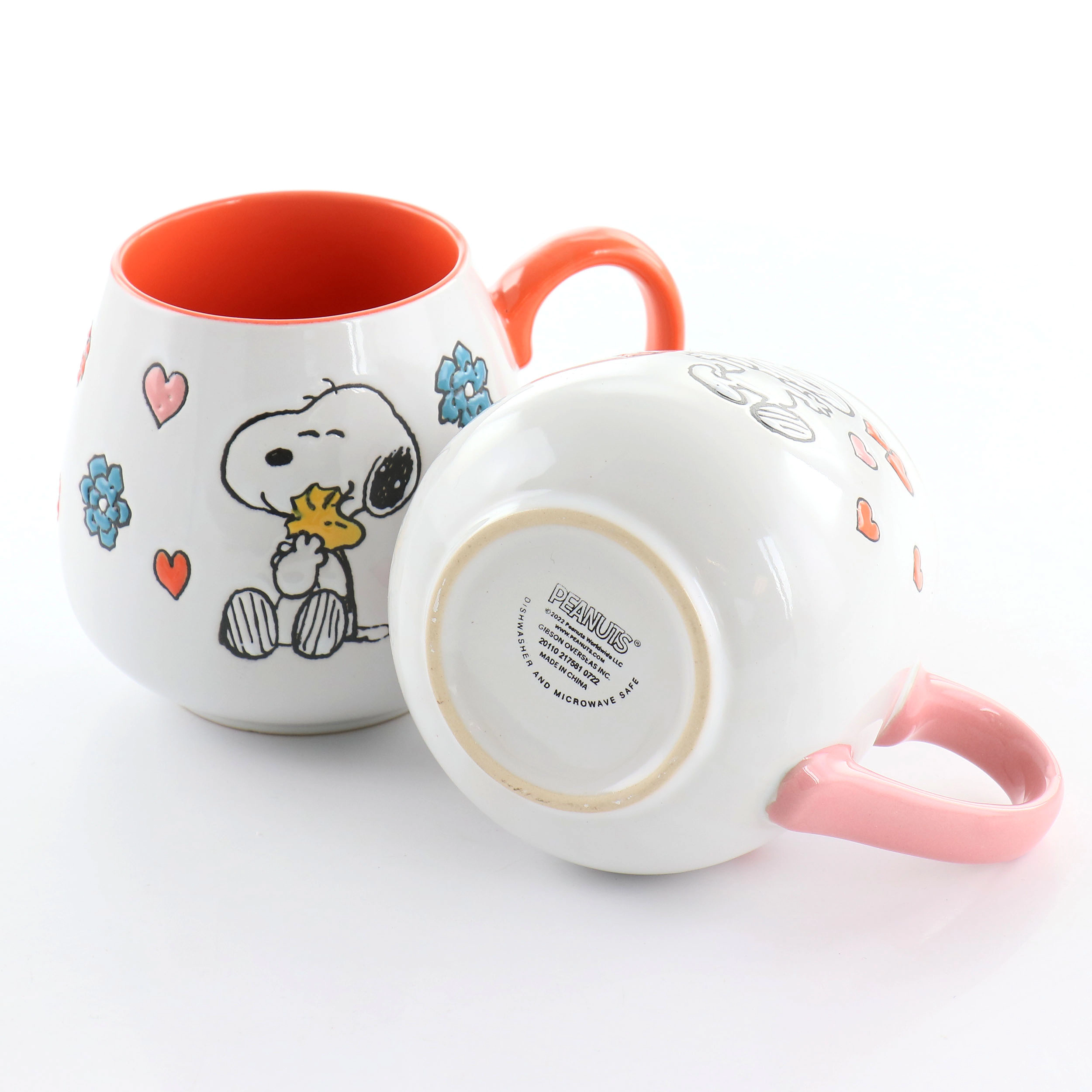 Peanuts 4 Piece 20 Ounce Stoneware Wax Relief Cup Set in 2 Assorted Designs