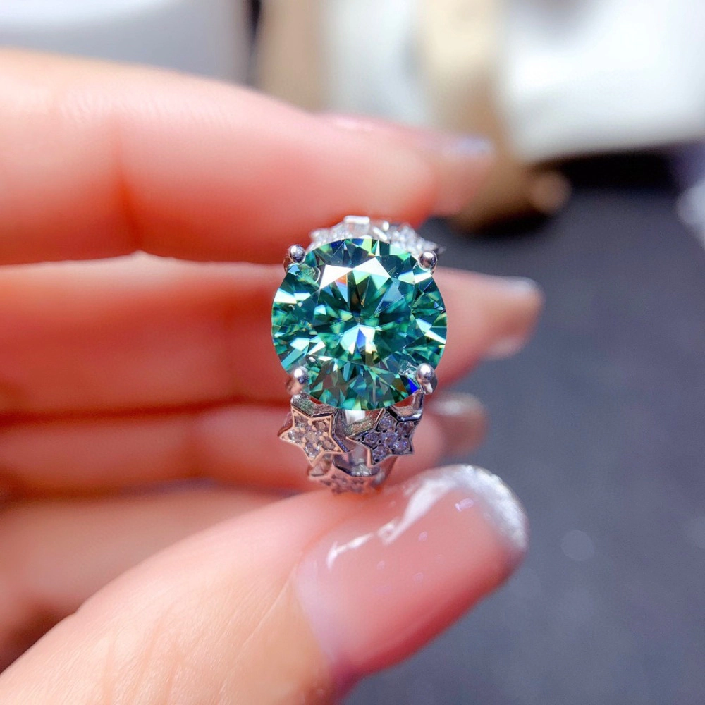 Wardrobe Whimsy Round Green Cubic Zirconia Star‑Shaped Statement Ring