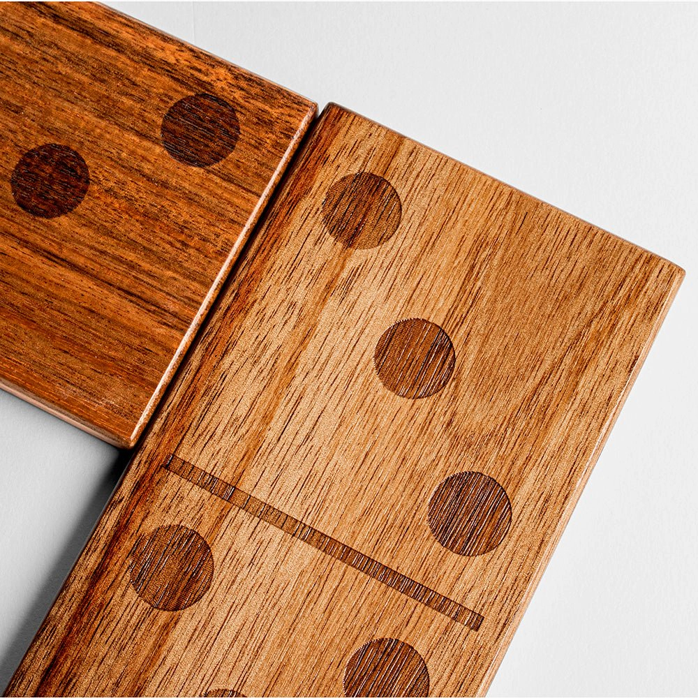Elakai  Acacia Valley Runner Dominoes Set