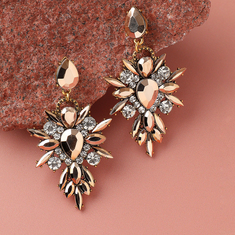 SOHI Women's Royal Drop Earrings