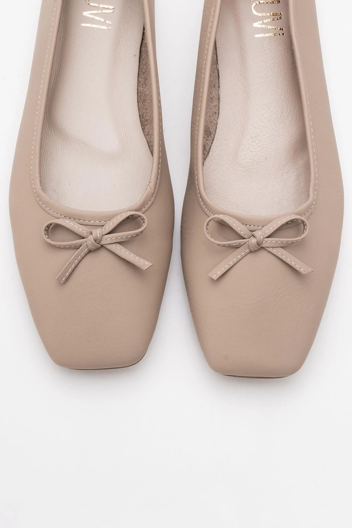 Forever & Always Womens Sosa Leather Ballet Flats