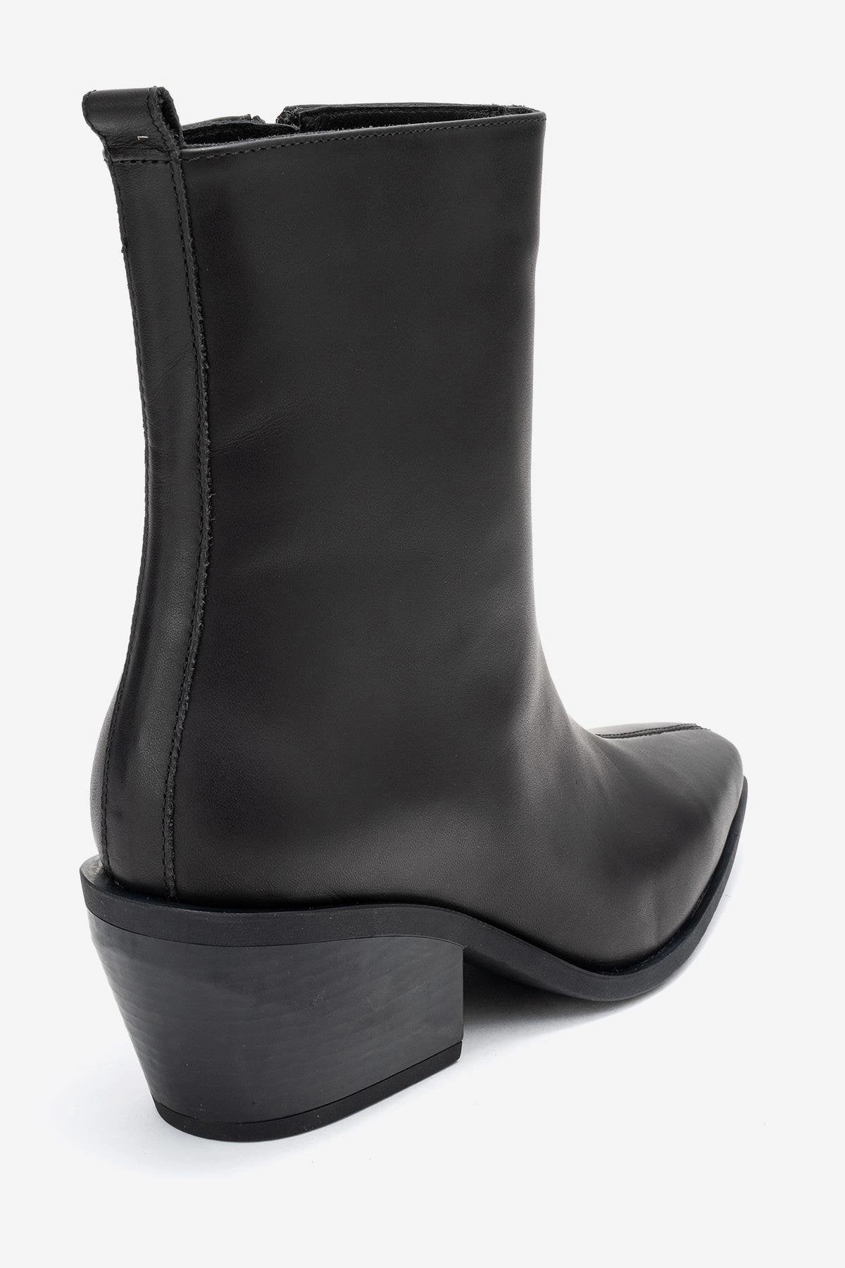 Forever & Always Womens Lexia Leather Western Boots