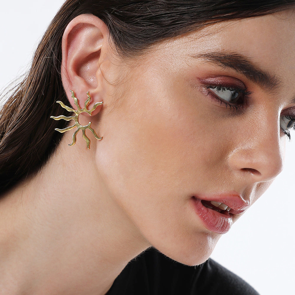 SOHI Women's The Sol Drop Earrings