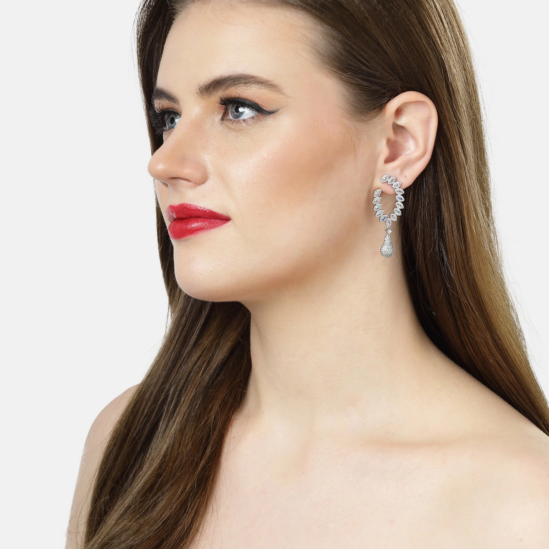 AGP PARIS Womens Delicate Leaf Drop Earrings