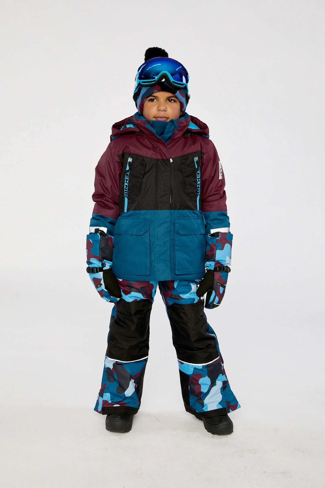 Deux par Boys Two Piece Teknik Camouflage Print Snowsuit with Hooded Jacket and Snow Pants