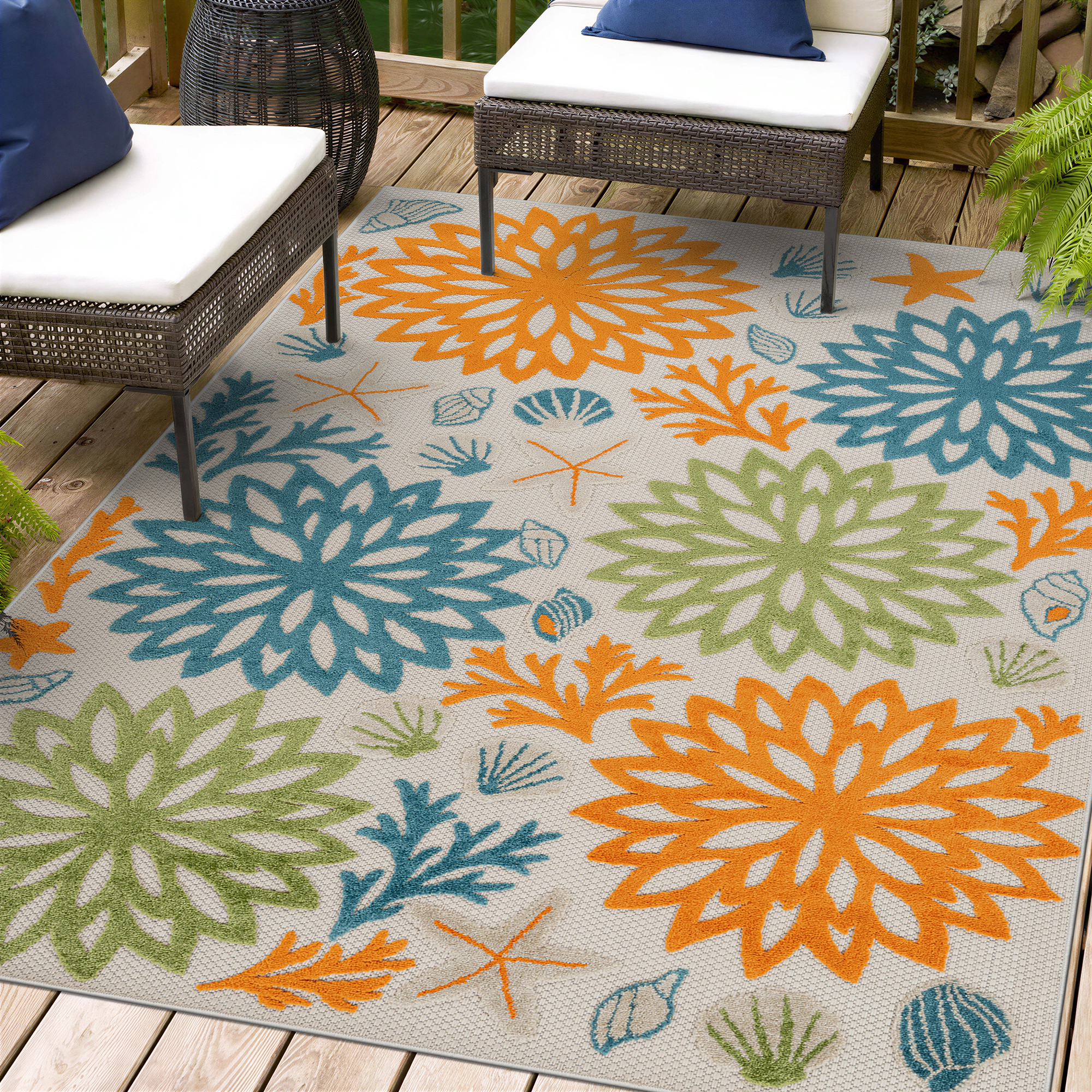 World Rug Gallery Indoor/Outdoor High-Low Textured Area Rug, Coastal Floral, Easy-Clean