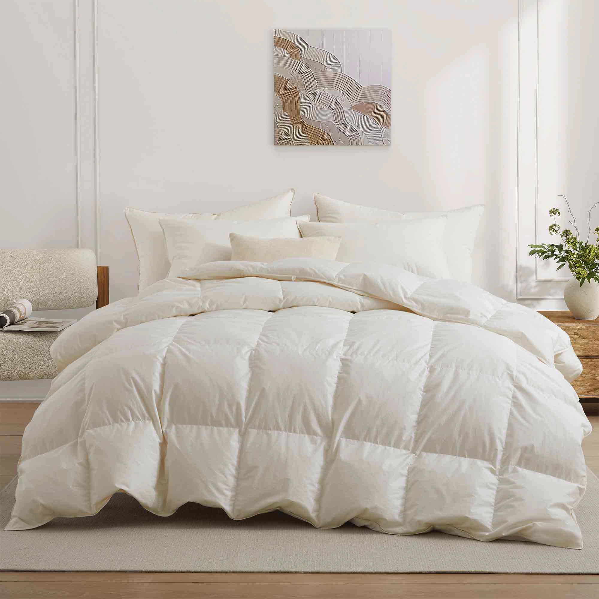 Puredown Selected All Season Down Comforter with 100% Organic Cotton Shell