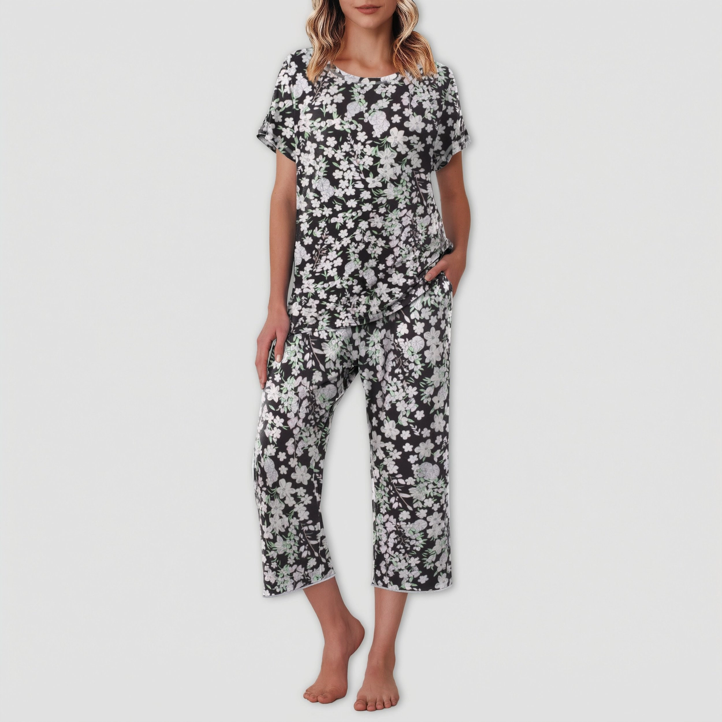 Ekouaer Womens Capri Pajama Sets Short Sleeve Sleepwear Top and Pants Loungewear with Pocket