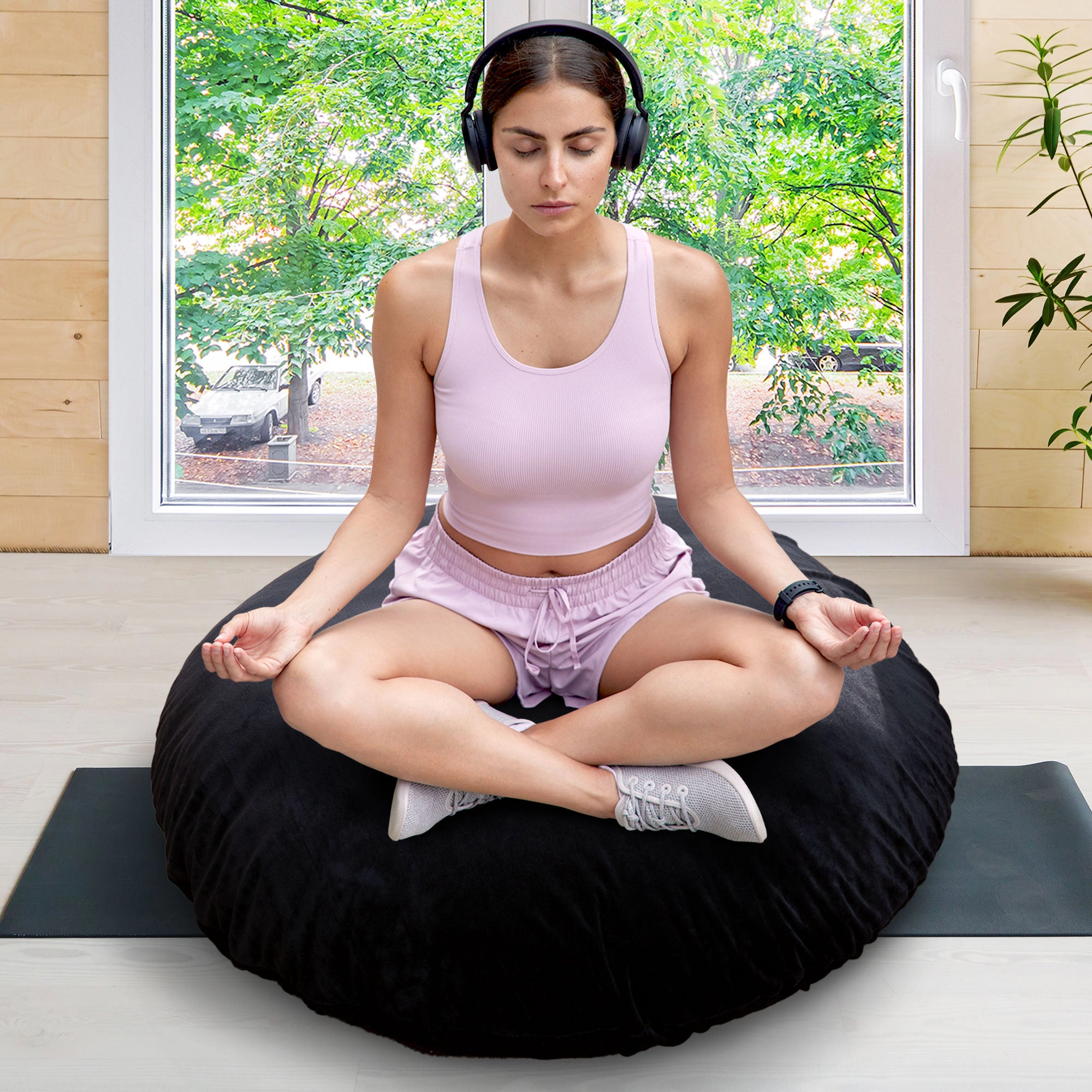 Cheer Collection 36" Round Floor Meditation Pillow and Yoga Cushion with Insert